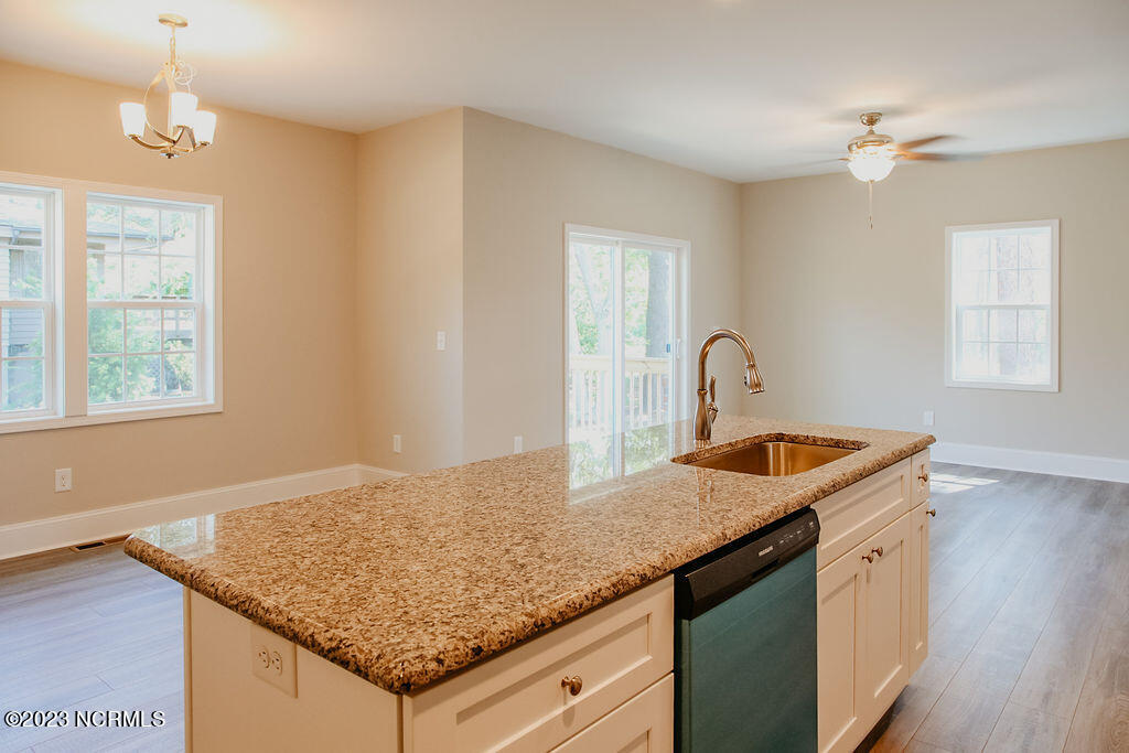 824 Ducks Landing Property Photo 15
