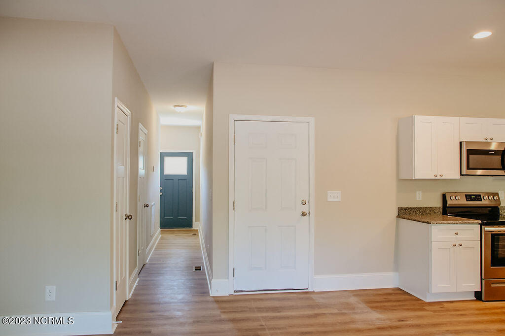 824 Ducks Landing Property Photo 16