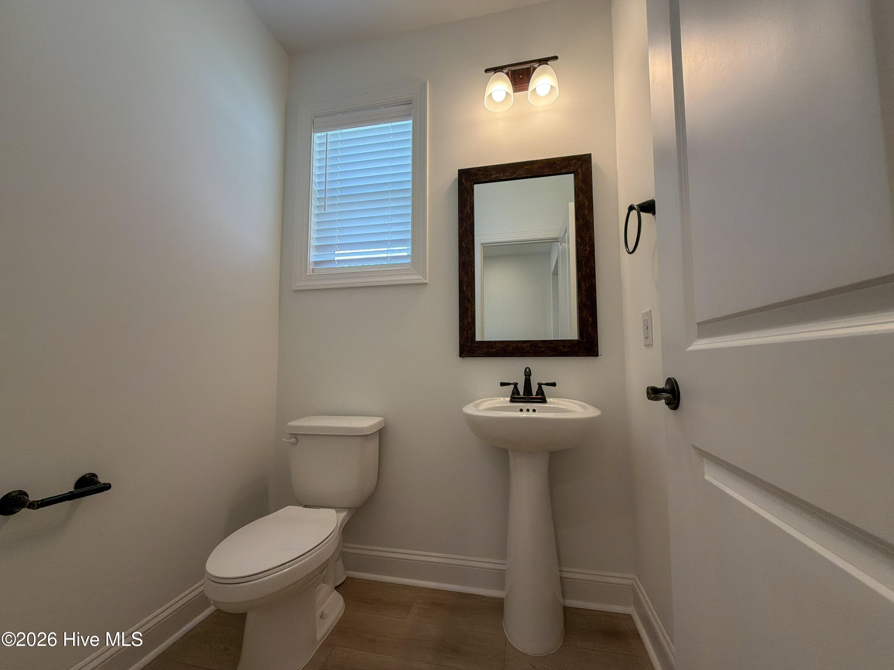 504 Burgundy Drive Property Photo 7