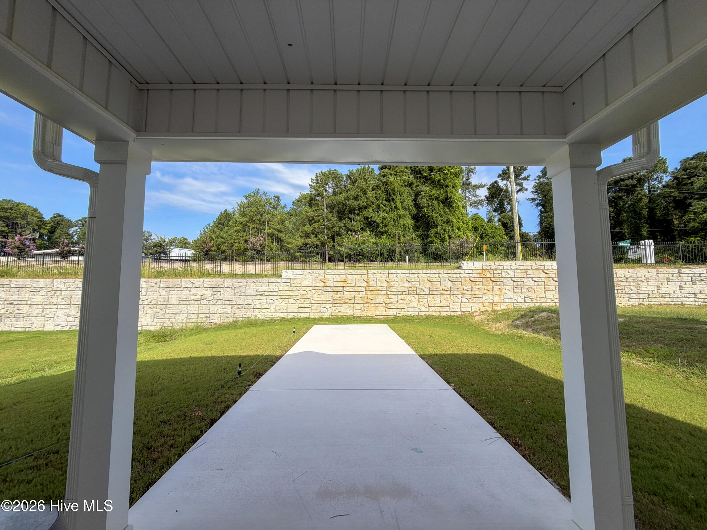 504 Burgundy Drive Property Photo 26