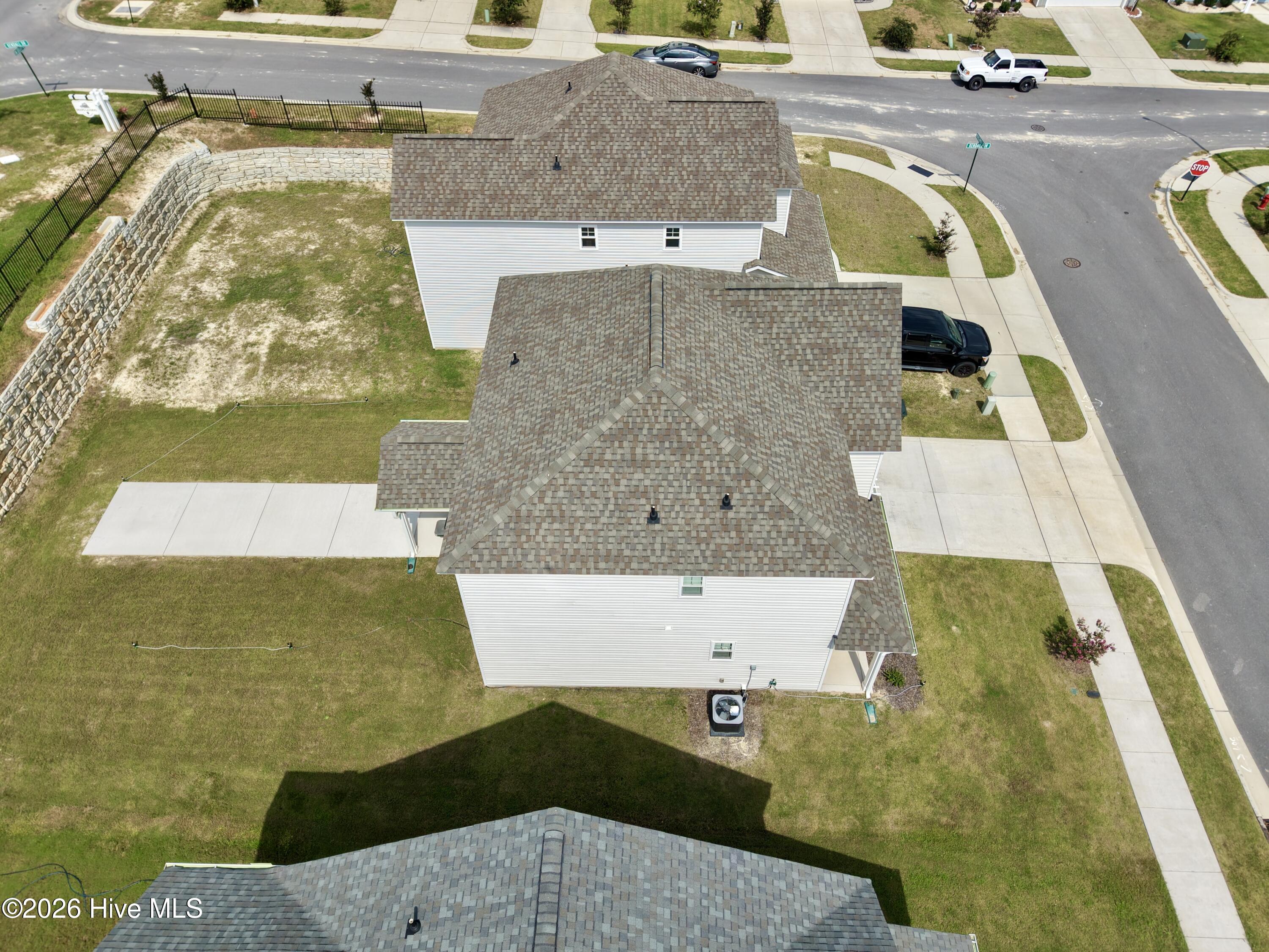 504 Burgundy Drive Property Photo 37