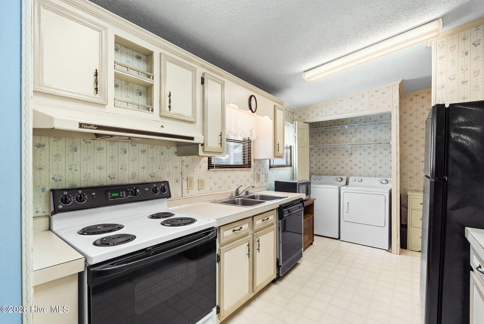 4739 Port Loop Road Se Property Photo 5