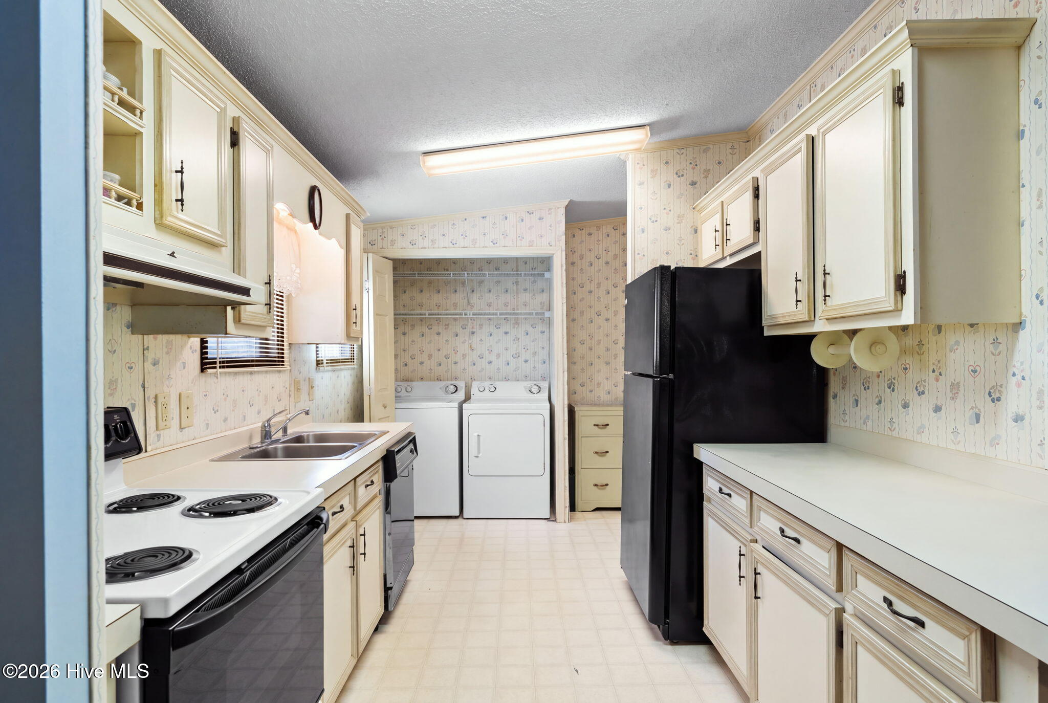 4739 Port Loop Road Se Property Photo 7
