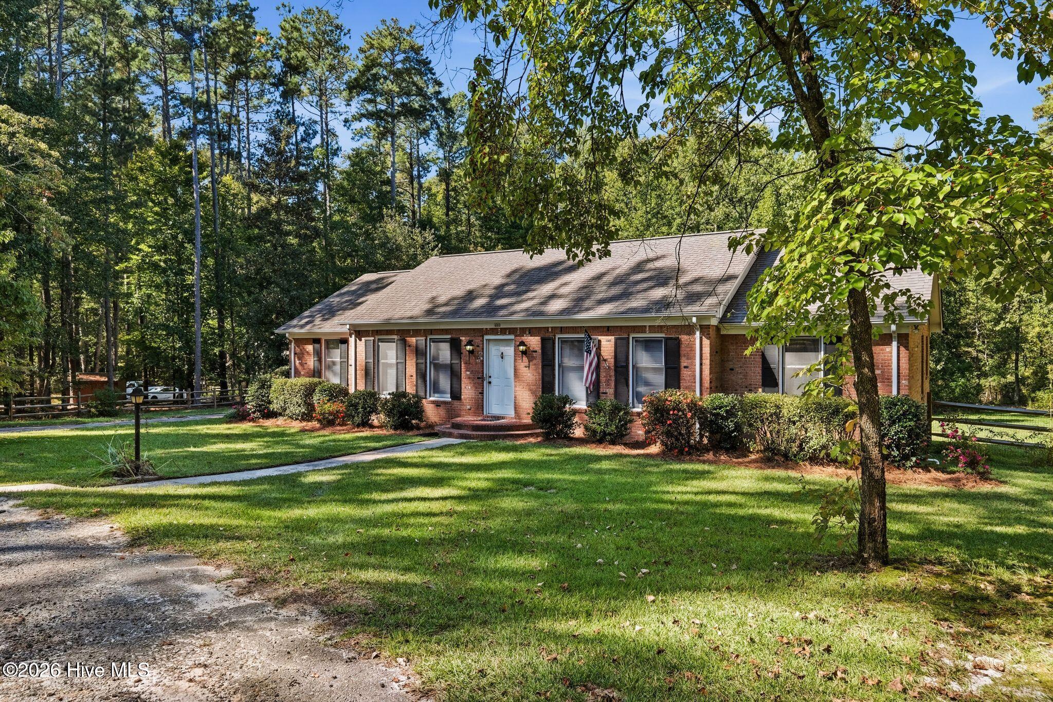 603 Edgehill Parkway Property Photo 3