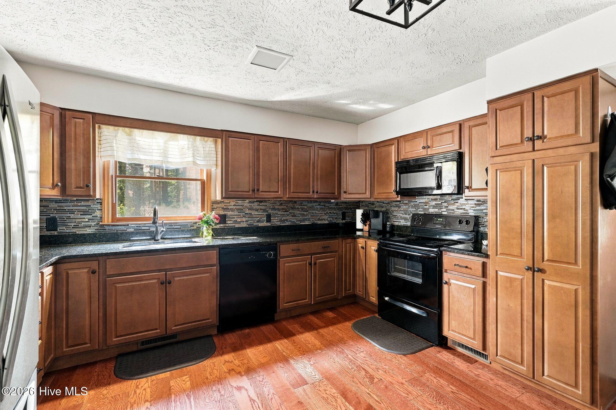 603 Edgehill Parkway Property Photo 8