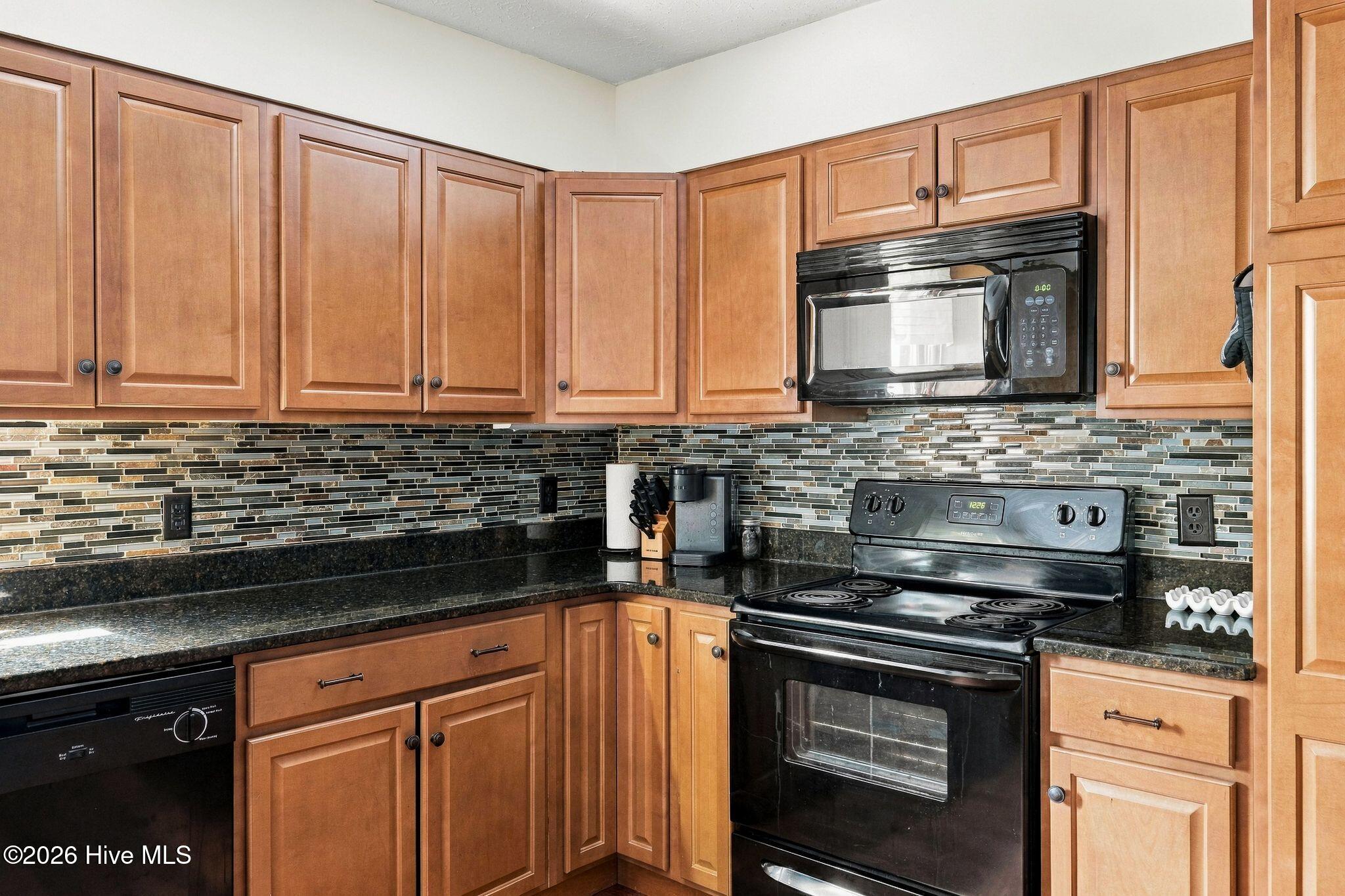 603 Edgehill Parkway Property Photo 10