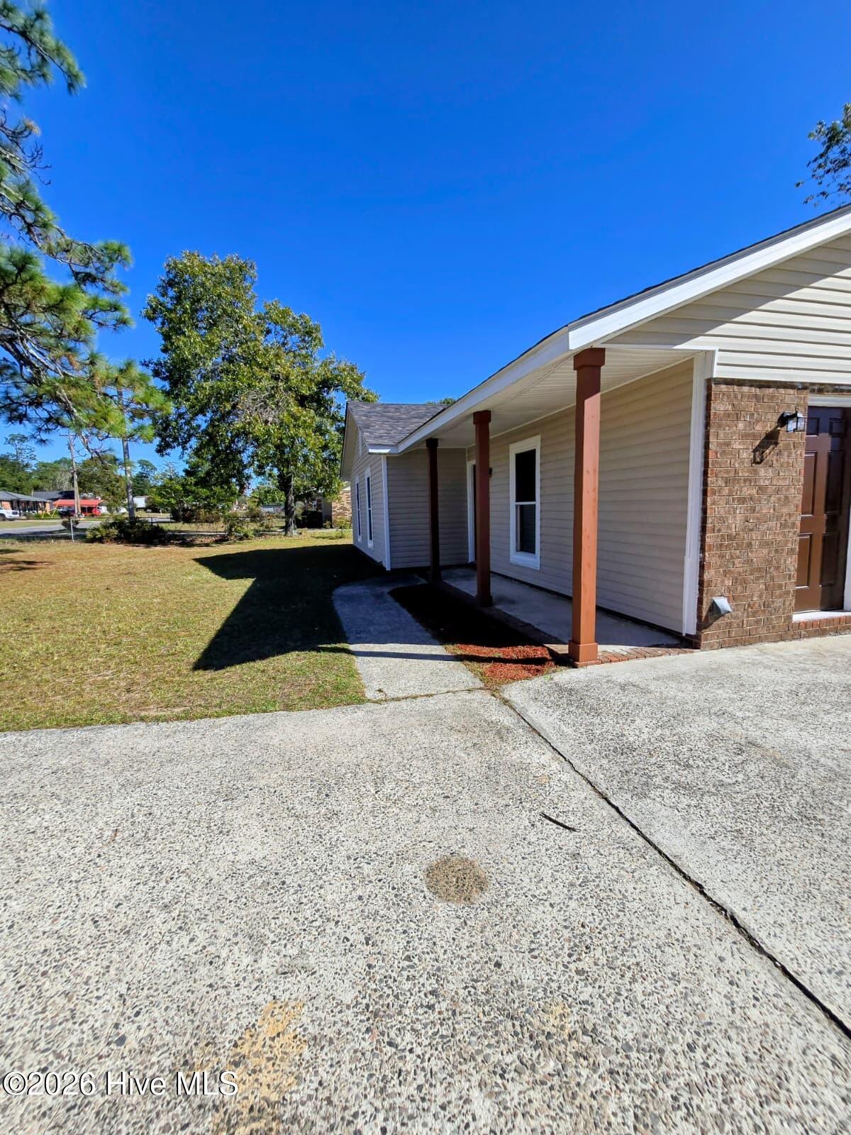 2642 Teakwood Drive Property Photo 4