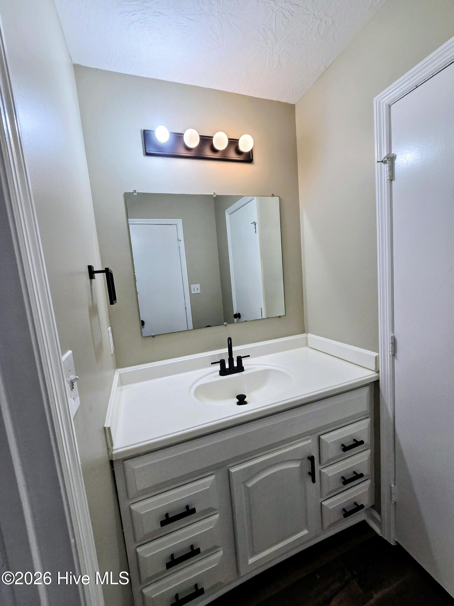 2642 Teakwood Drive Property Photo 18