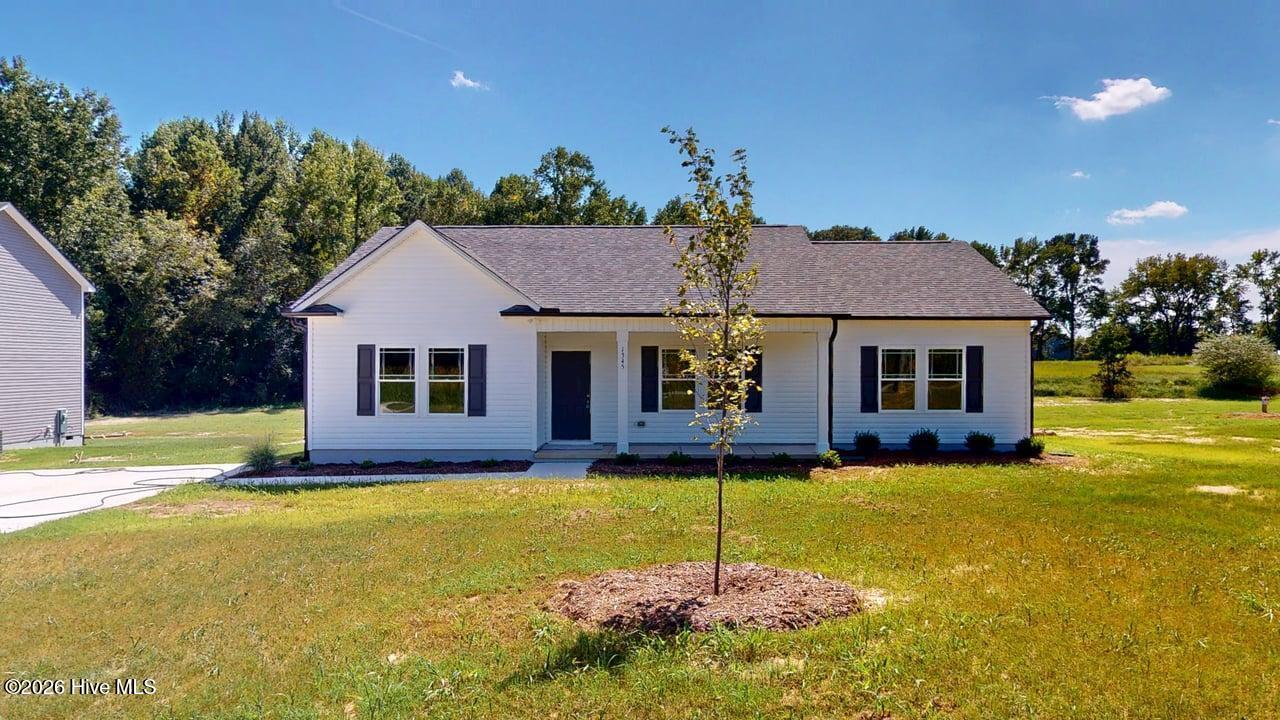 1345 Pinkney Road NW Property Photo 1
