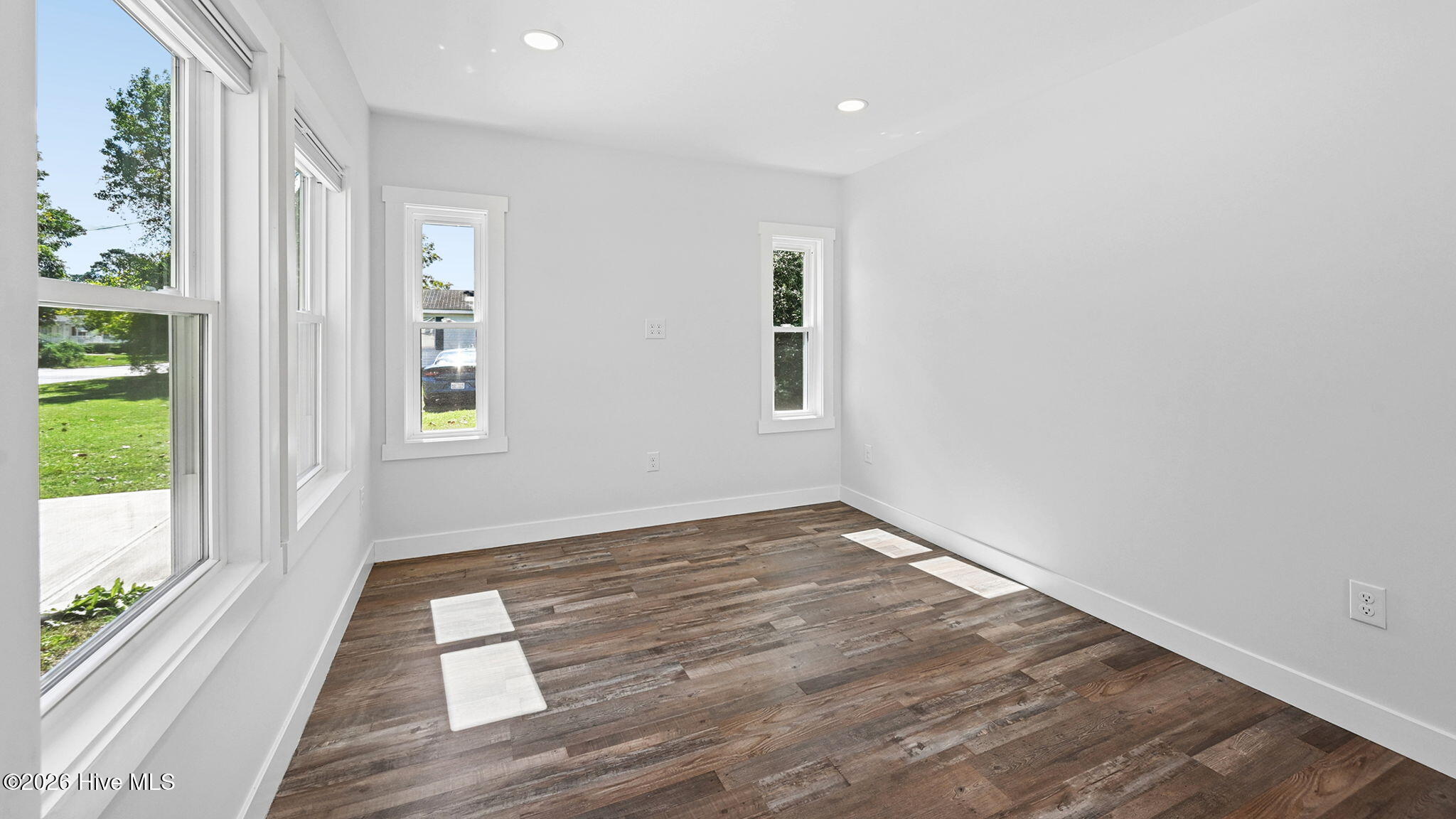 2434 Chapman Street Property Photo 13