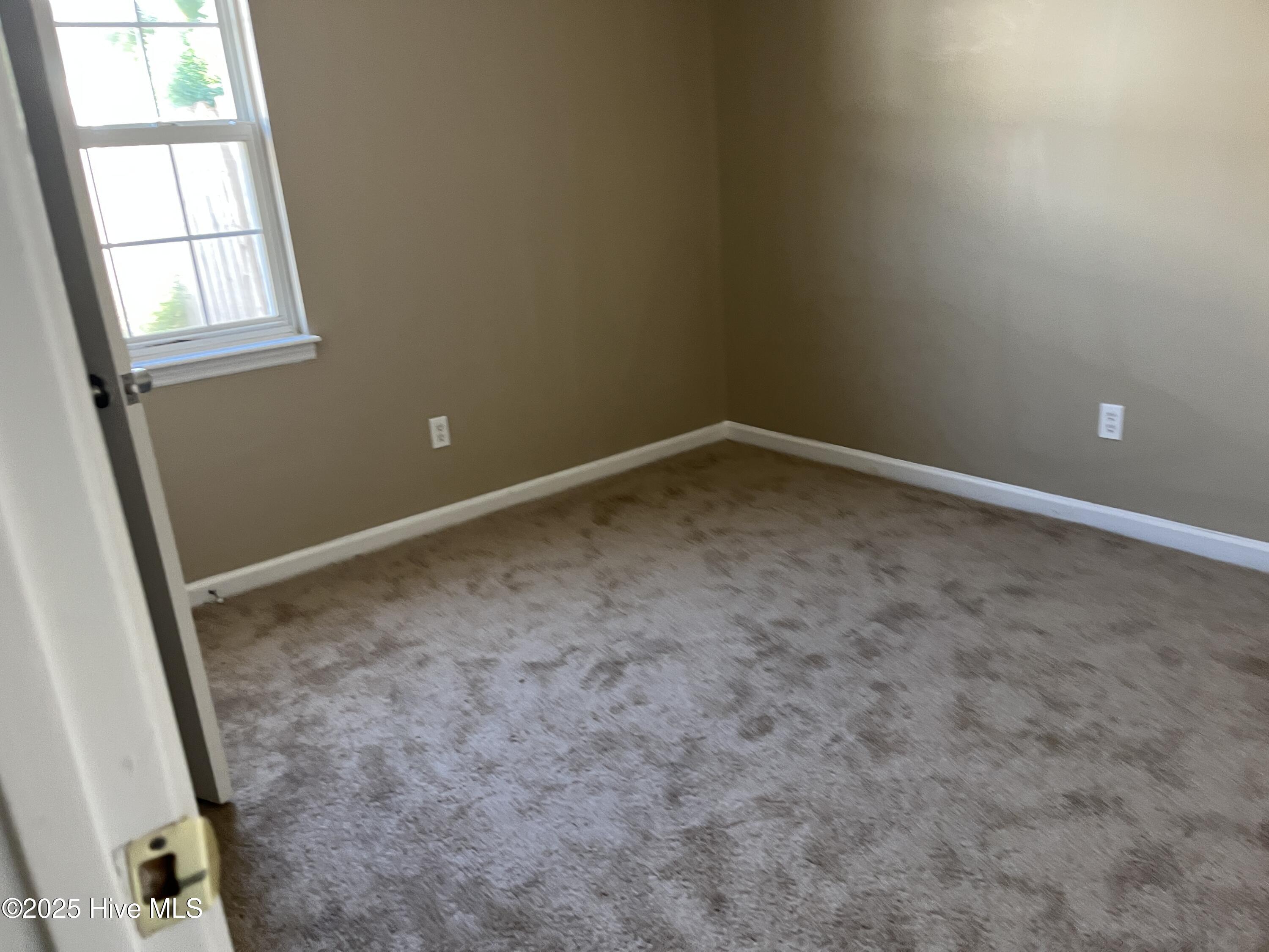 3002 Derby Run Road Property Photo 5