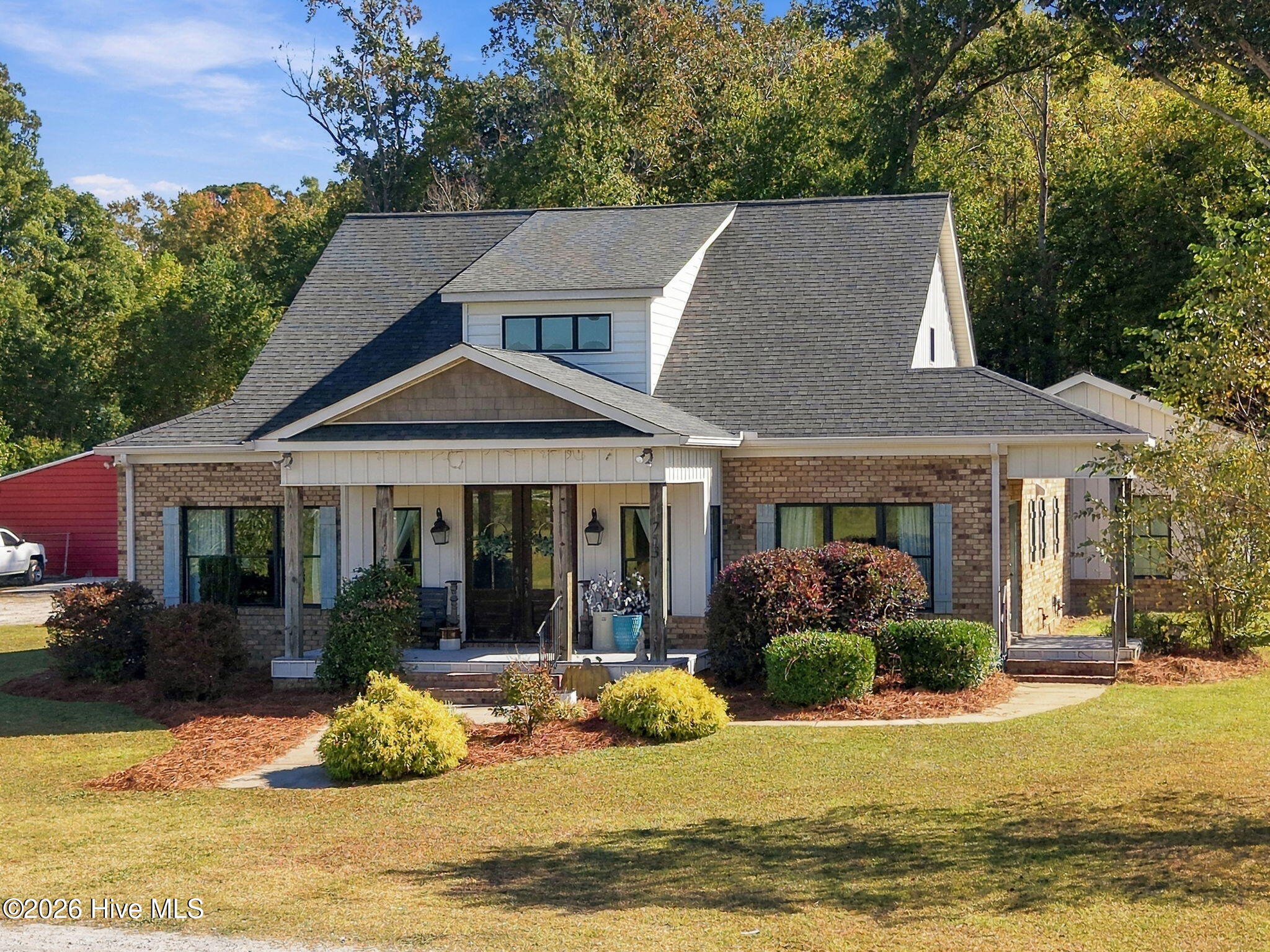753 Laurie Ellis Road Property Photo 1