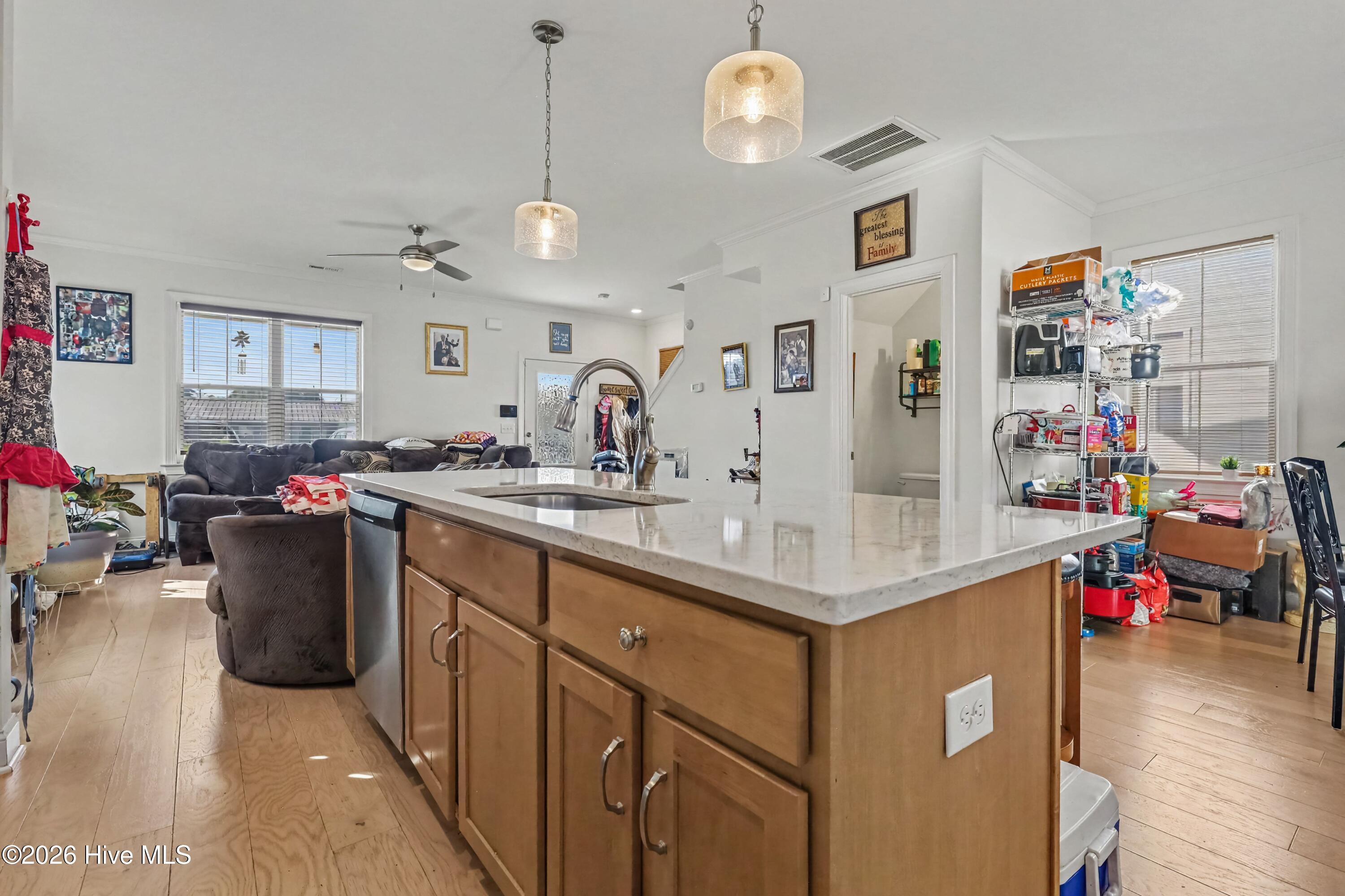 1625 Berry Avenue Property Photo 15