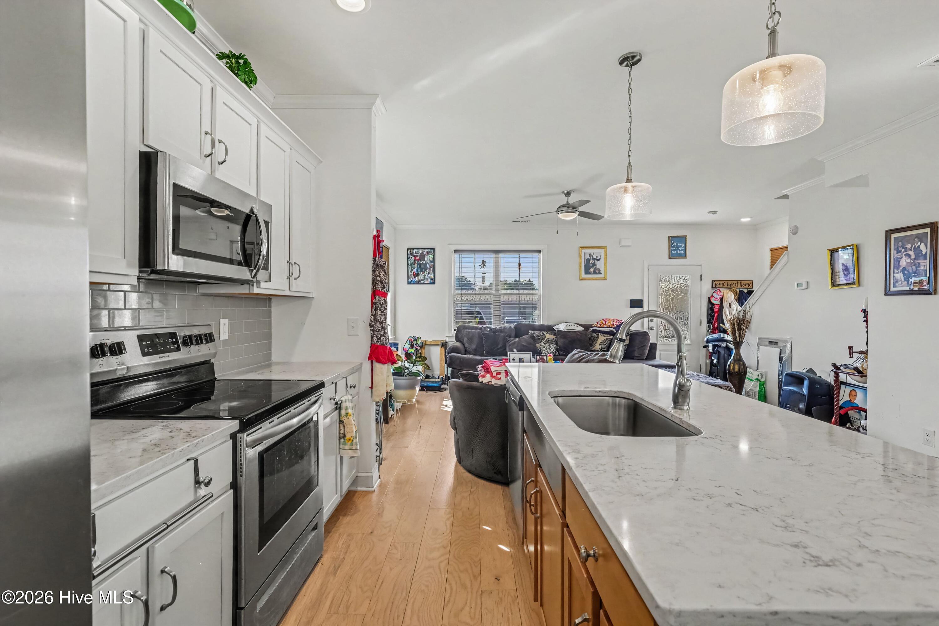 1625 Berry Avenue Property Photo 16