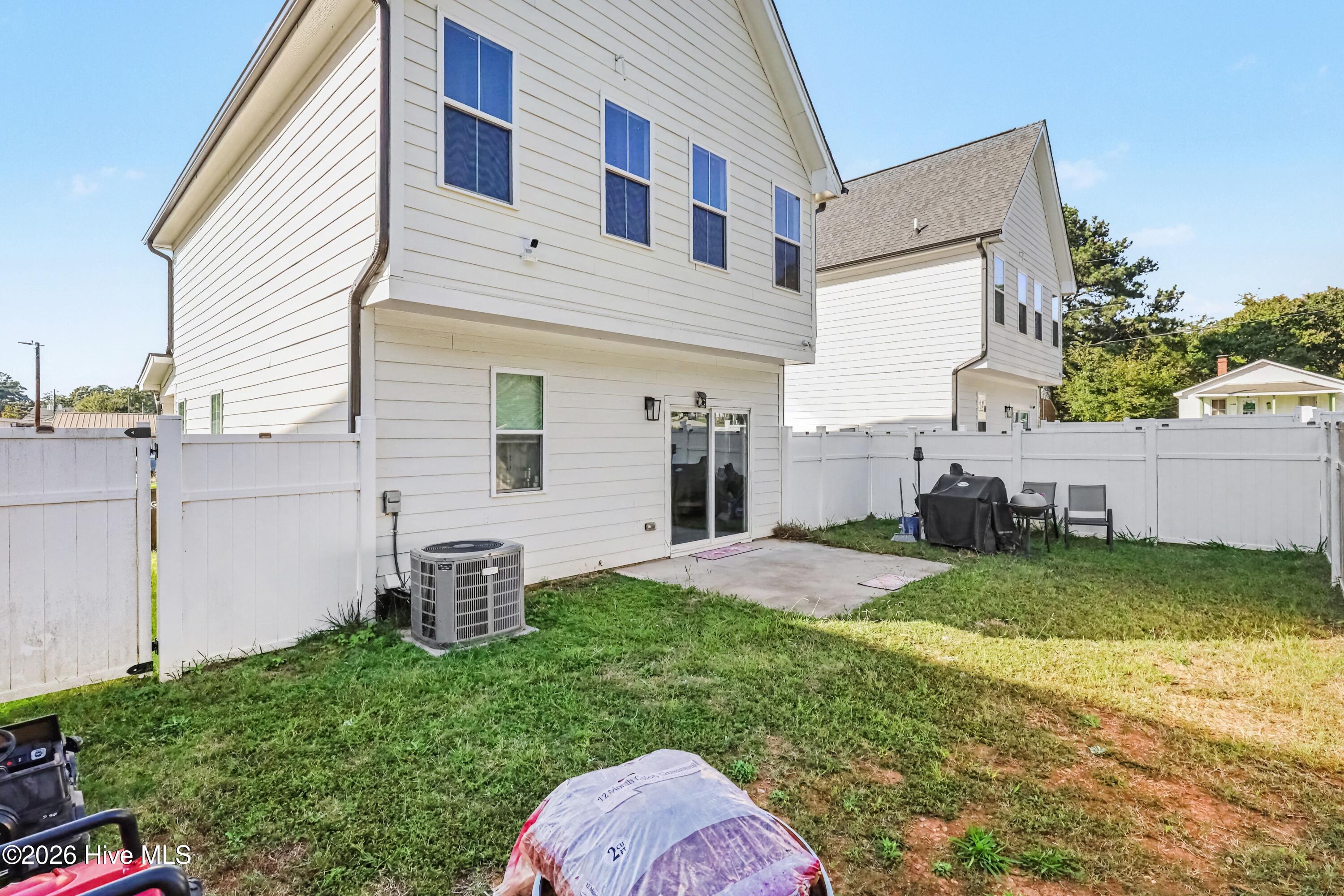 1625 Berry Avenue Property Photo 29