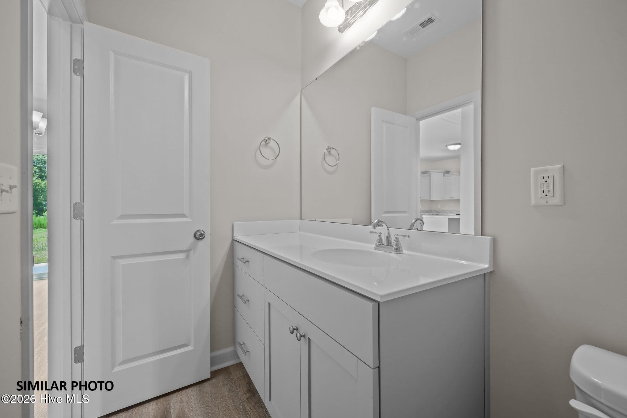 426 Royal Shore Lane Property Photo 10
