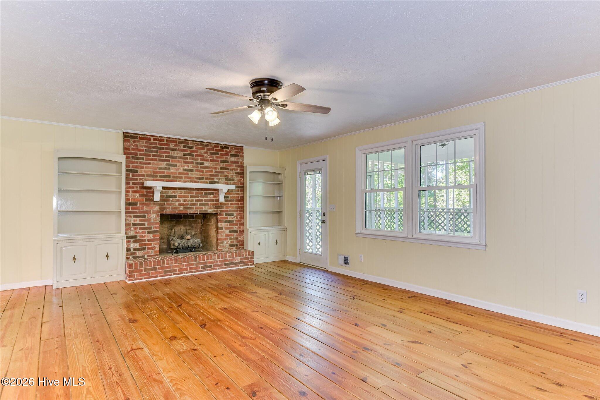 6 Gregory Court Property Photo 3