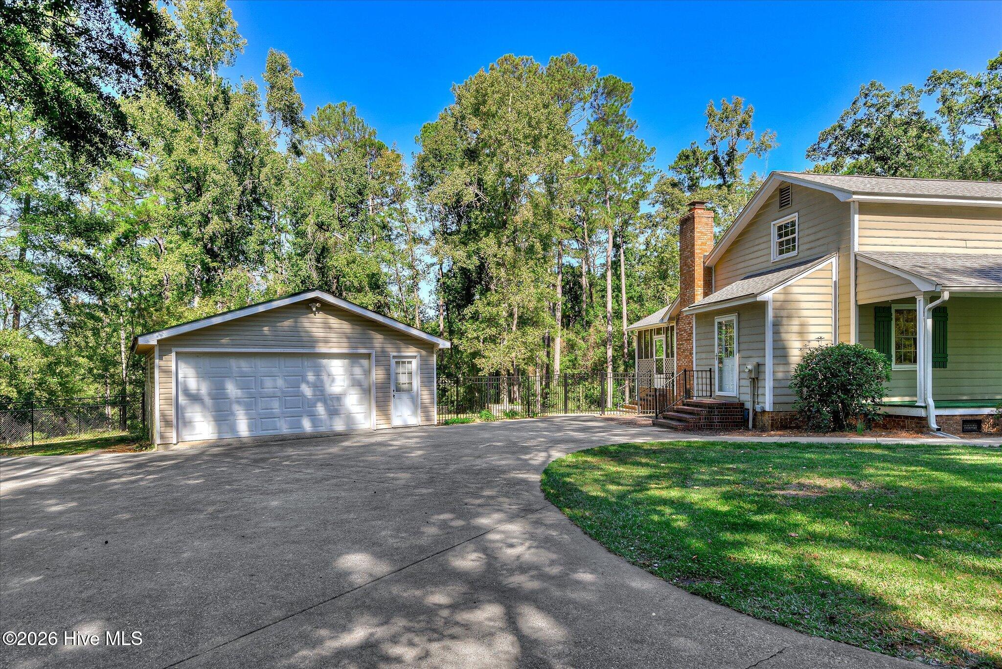 6 Gregory Court Property Photo 16