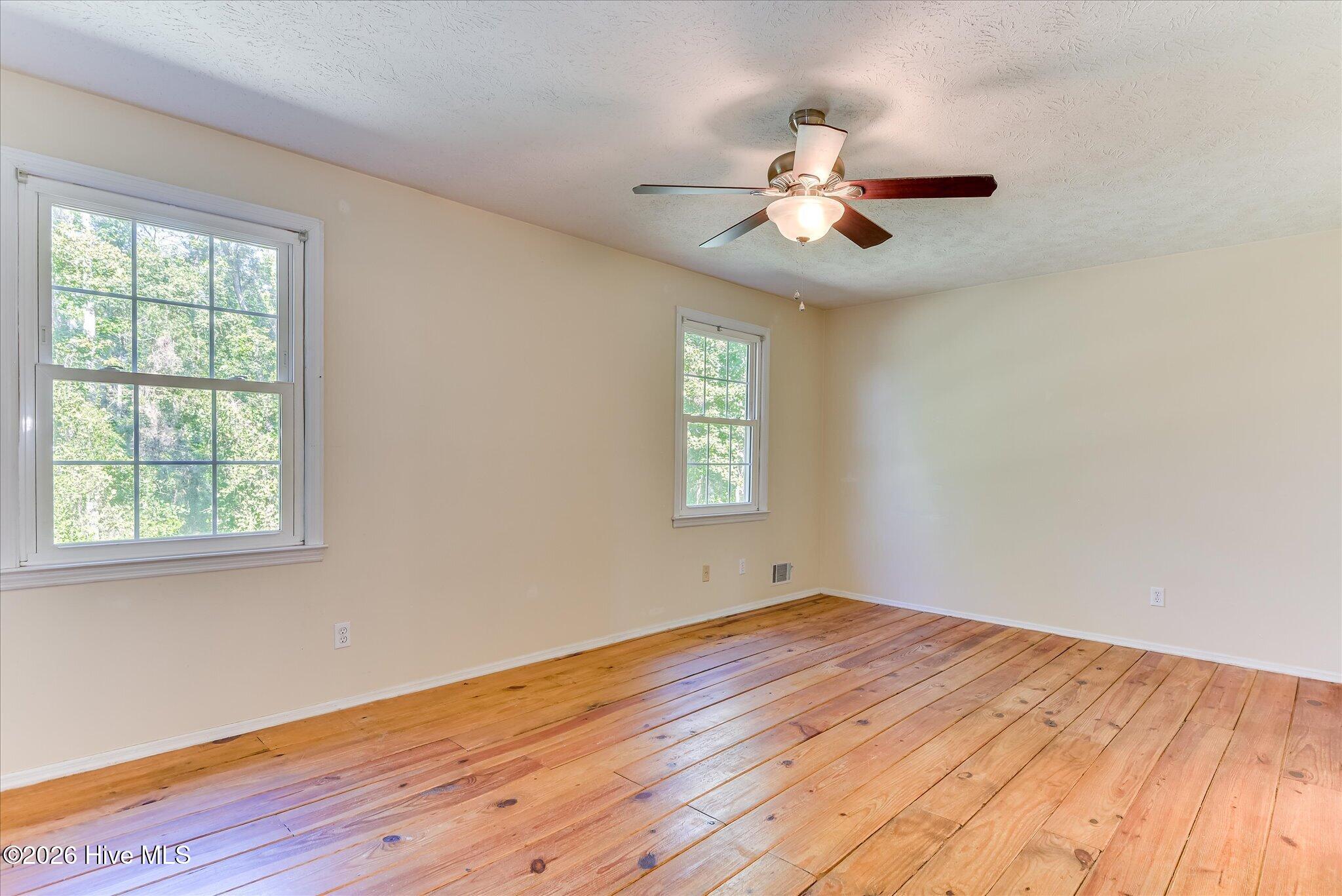6 Gregory Court Property Photo 19