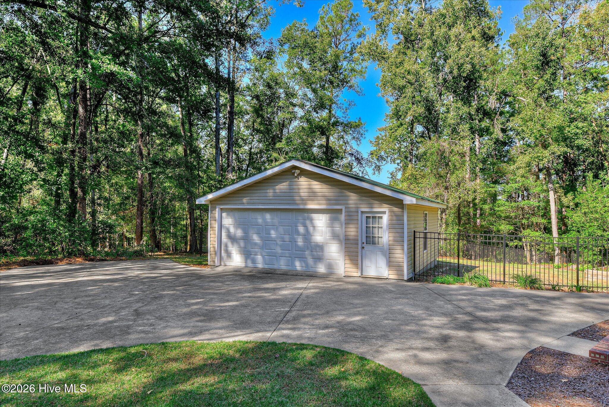 6 Gregory Court Property Photo 31
