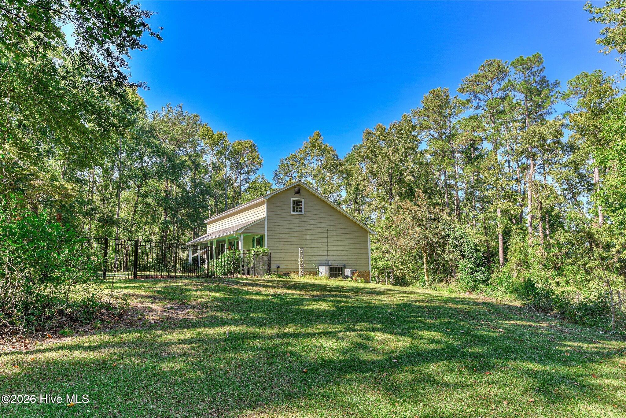 6 Gregory Court Property Photo 38