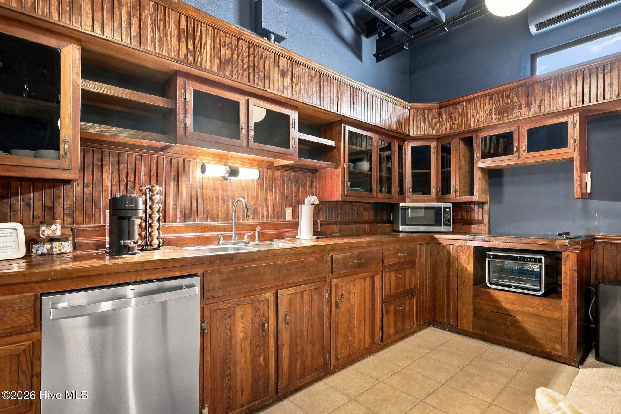 500 Arendell Street Property Photo 55