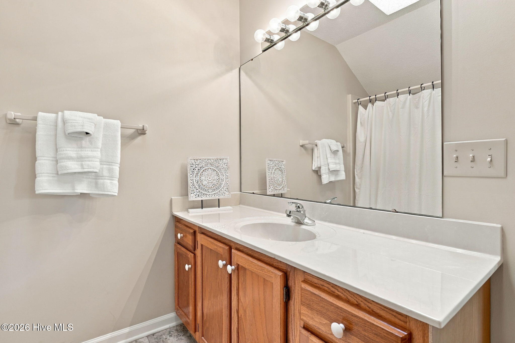2 Torrey Pines Place Property Photo 33