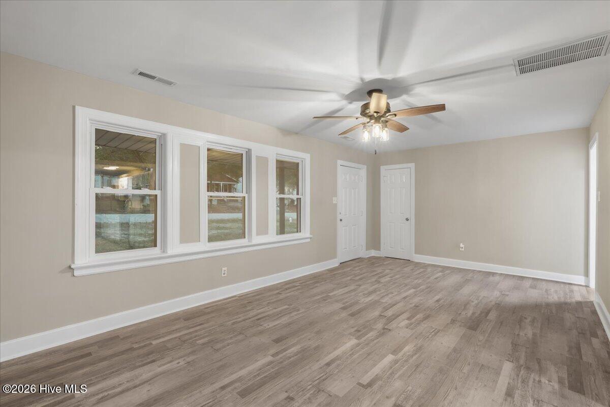 909 Tyan Street Property Photo 3