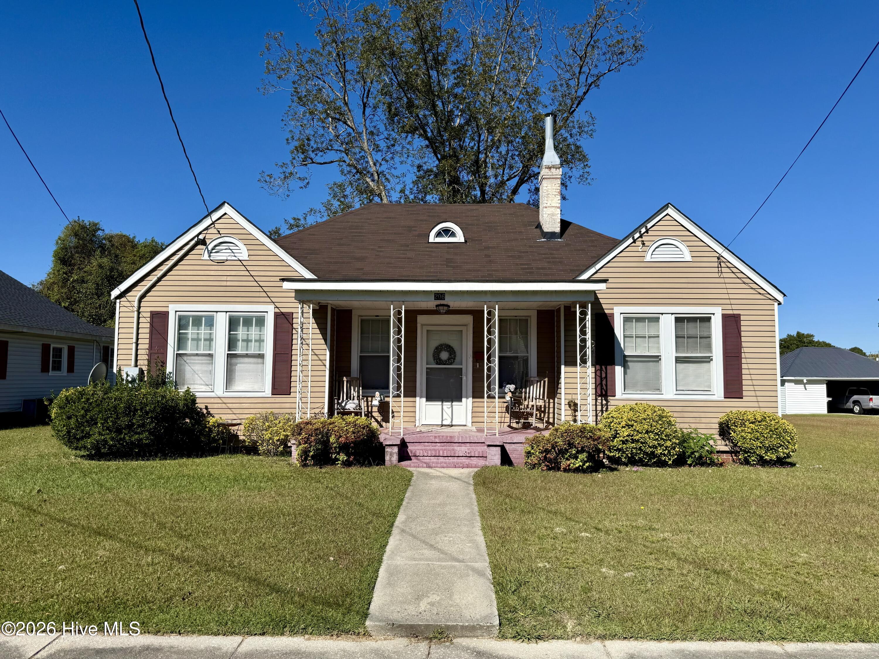 206 Marshall Avenue Property Photo 1