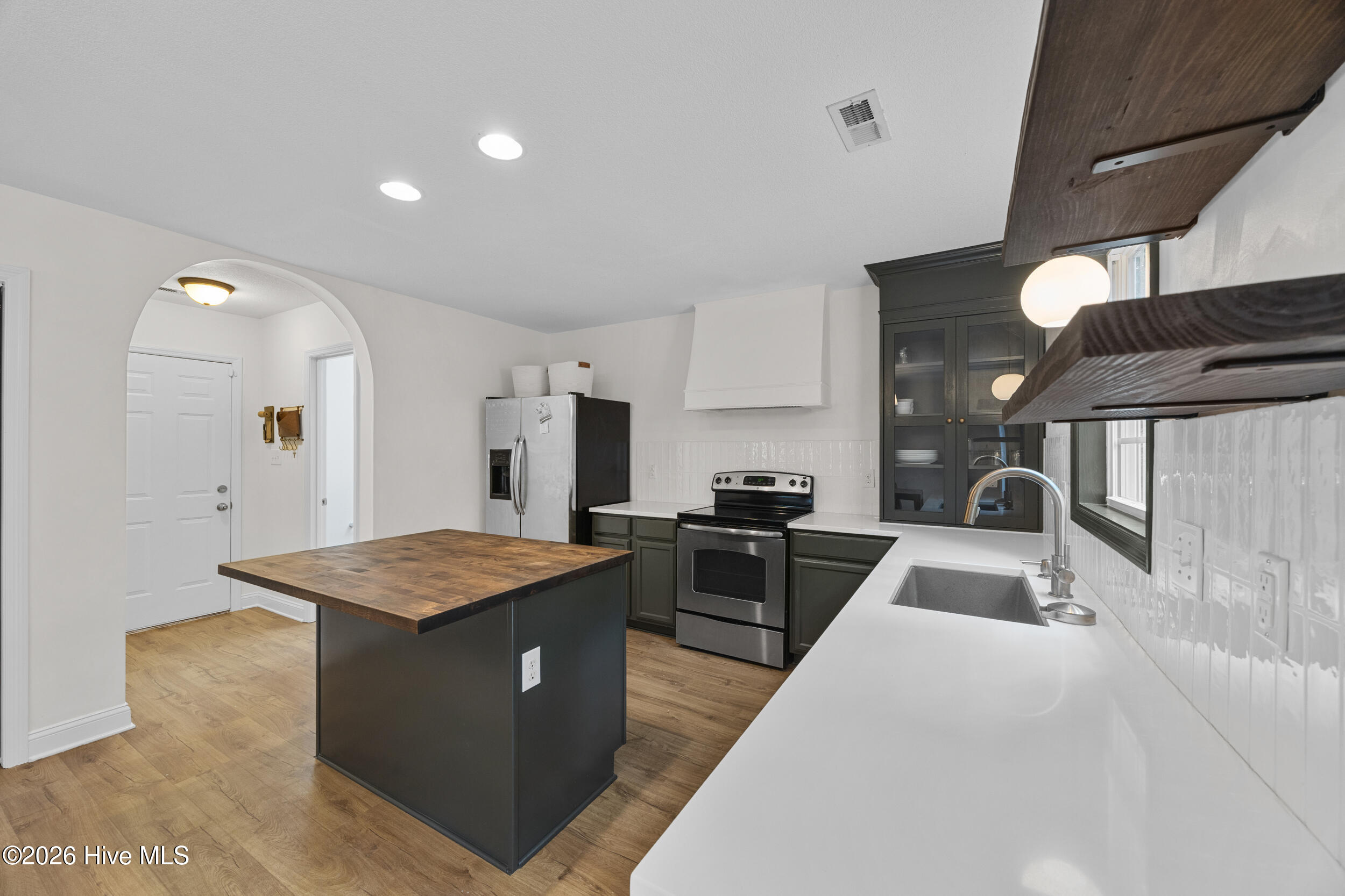 700 Cattail Court Property Photo 12