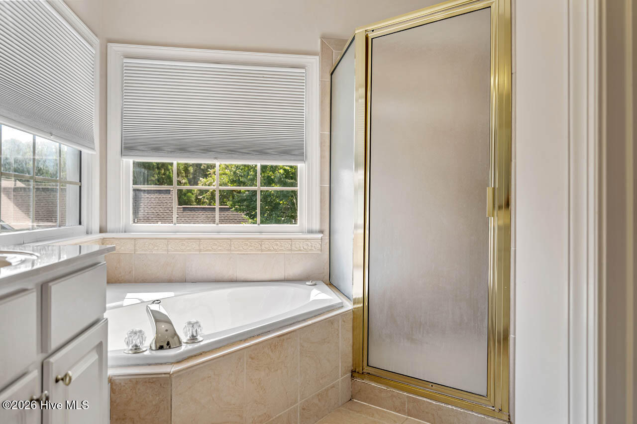 803 Highgrove Drive Property Photo 41