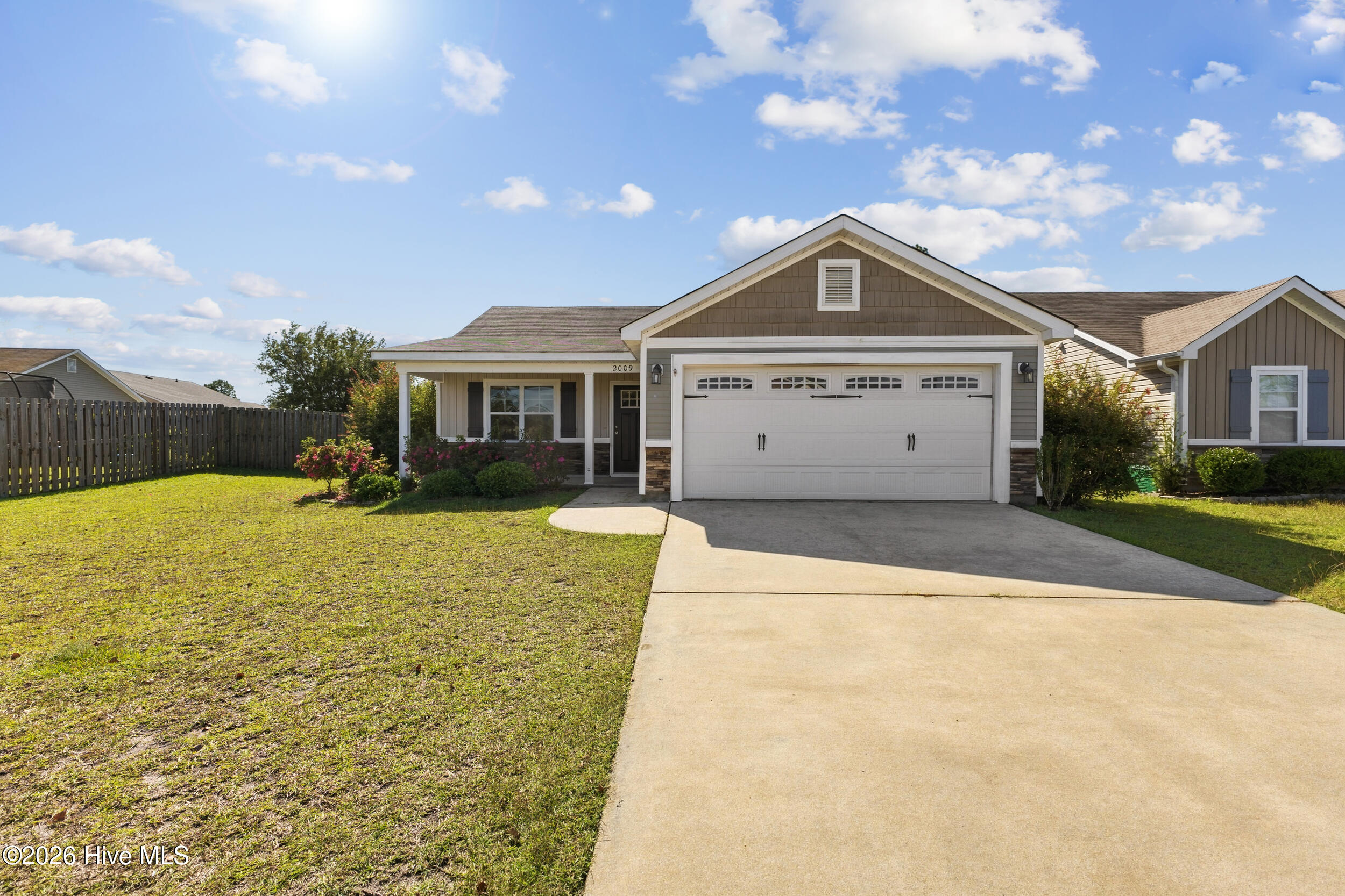 2009 Willow Stone Court Property Photo 2