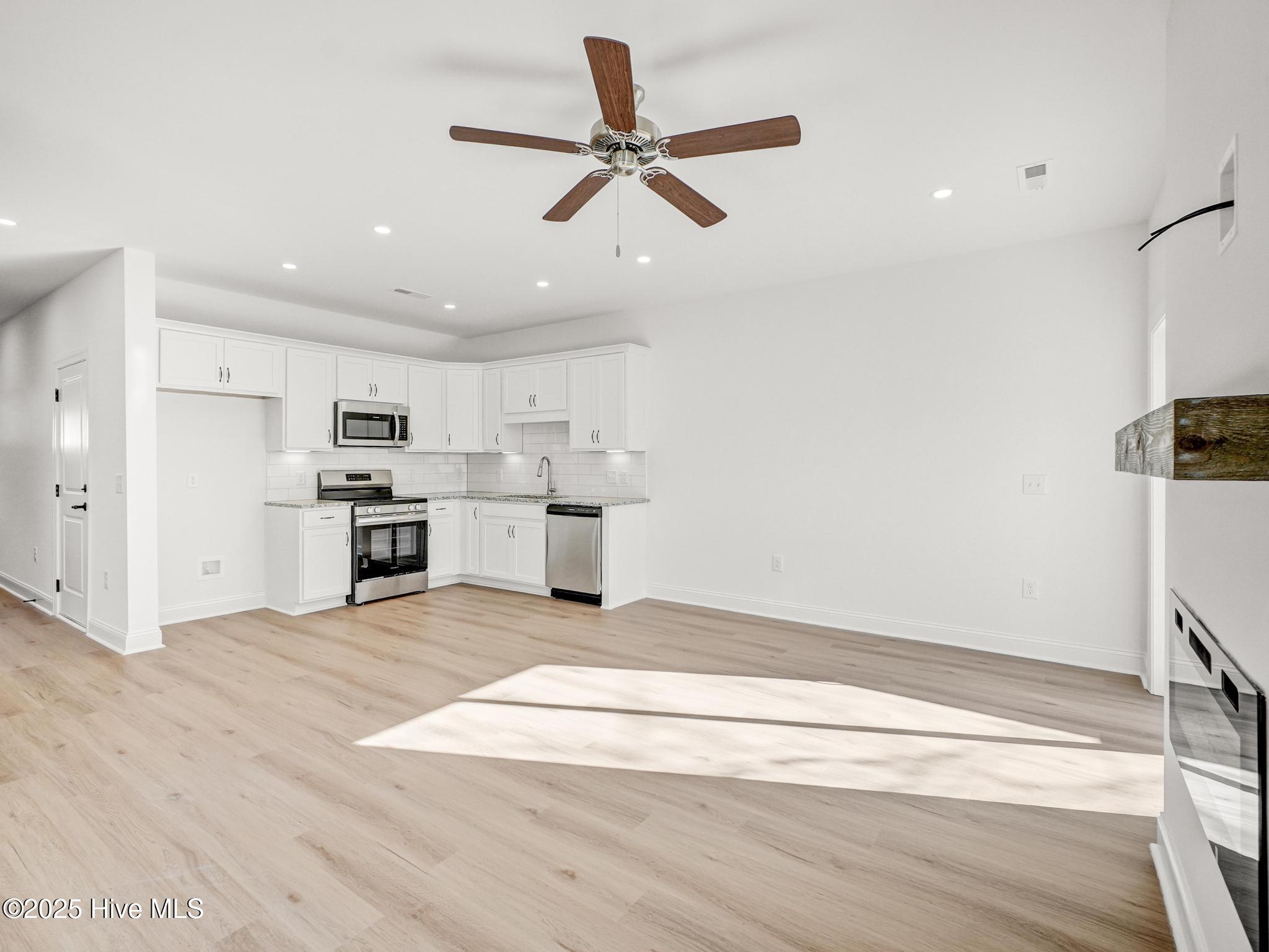 255 Townhome Lane Property Photo 10