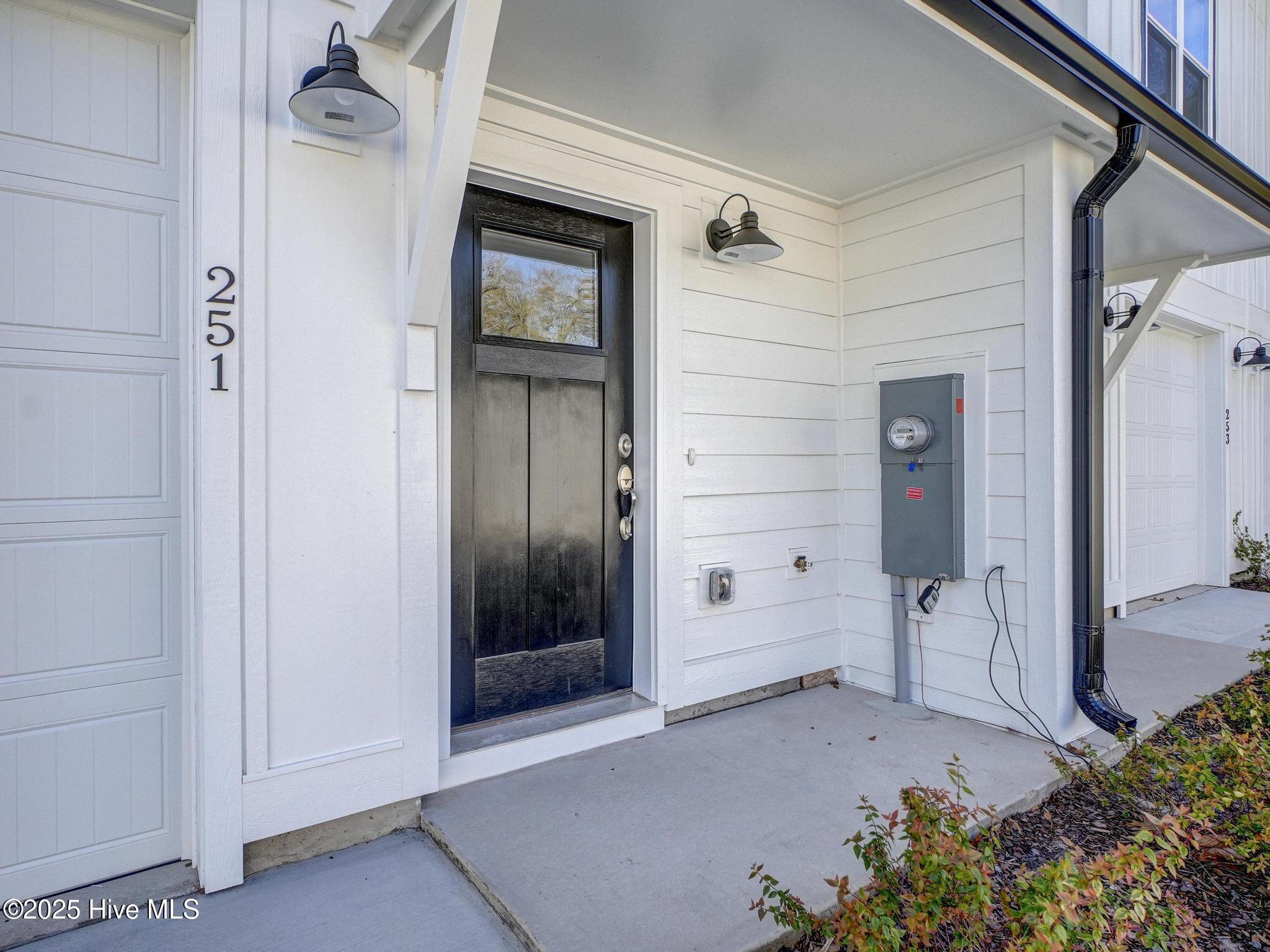 251 Townhome Lane Property Photo 2