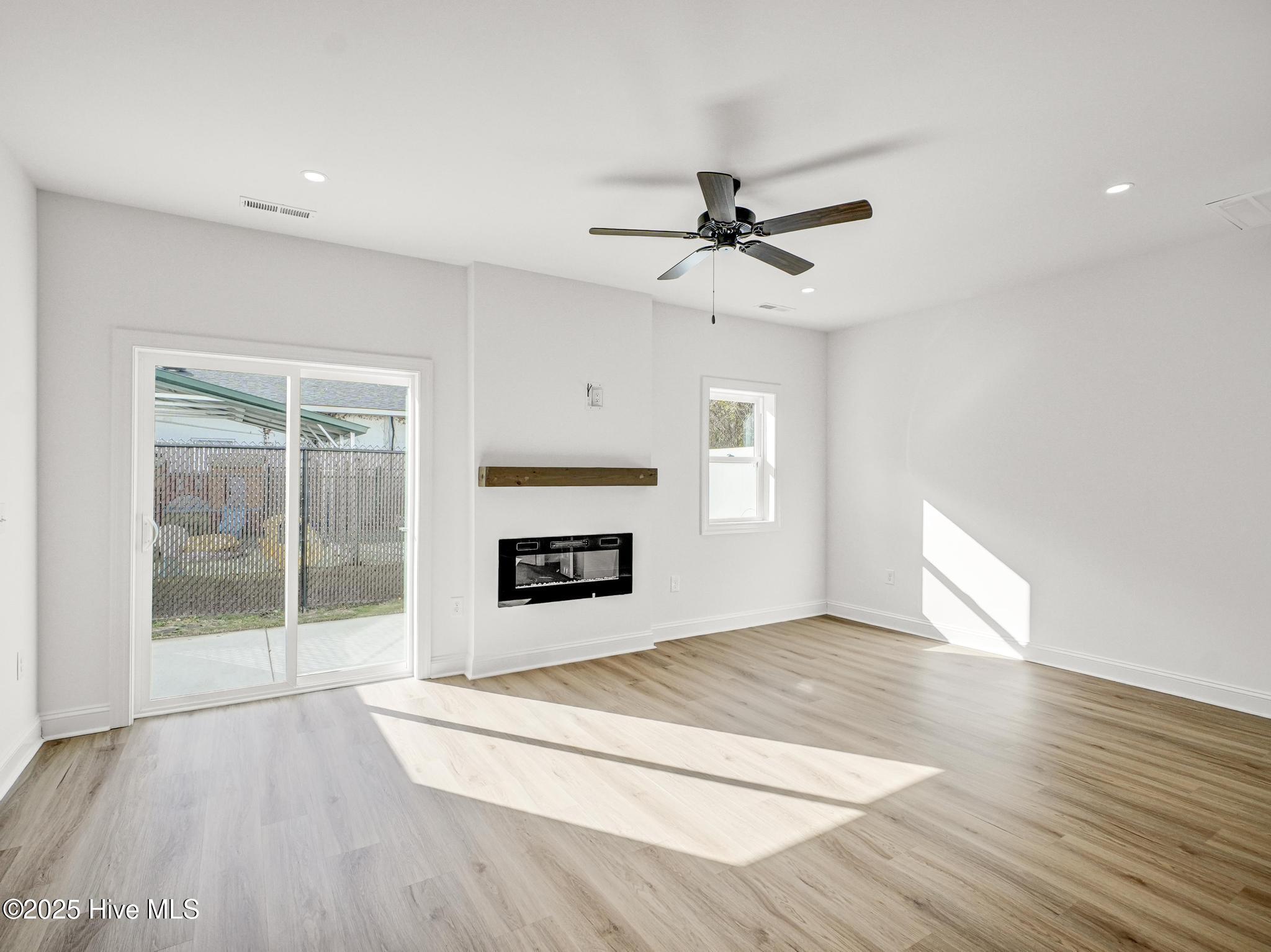 251 Townhome Lane Property Photo 6