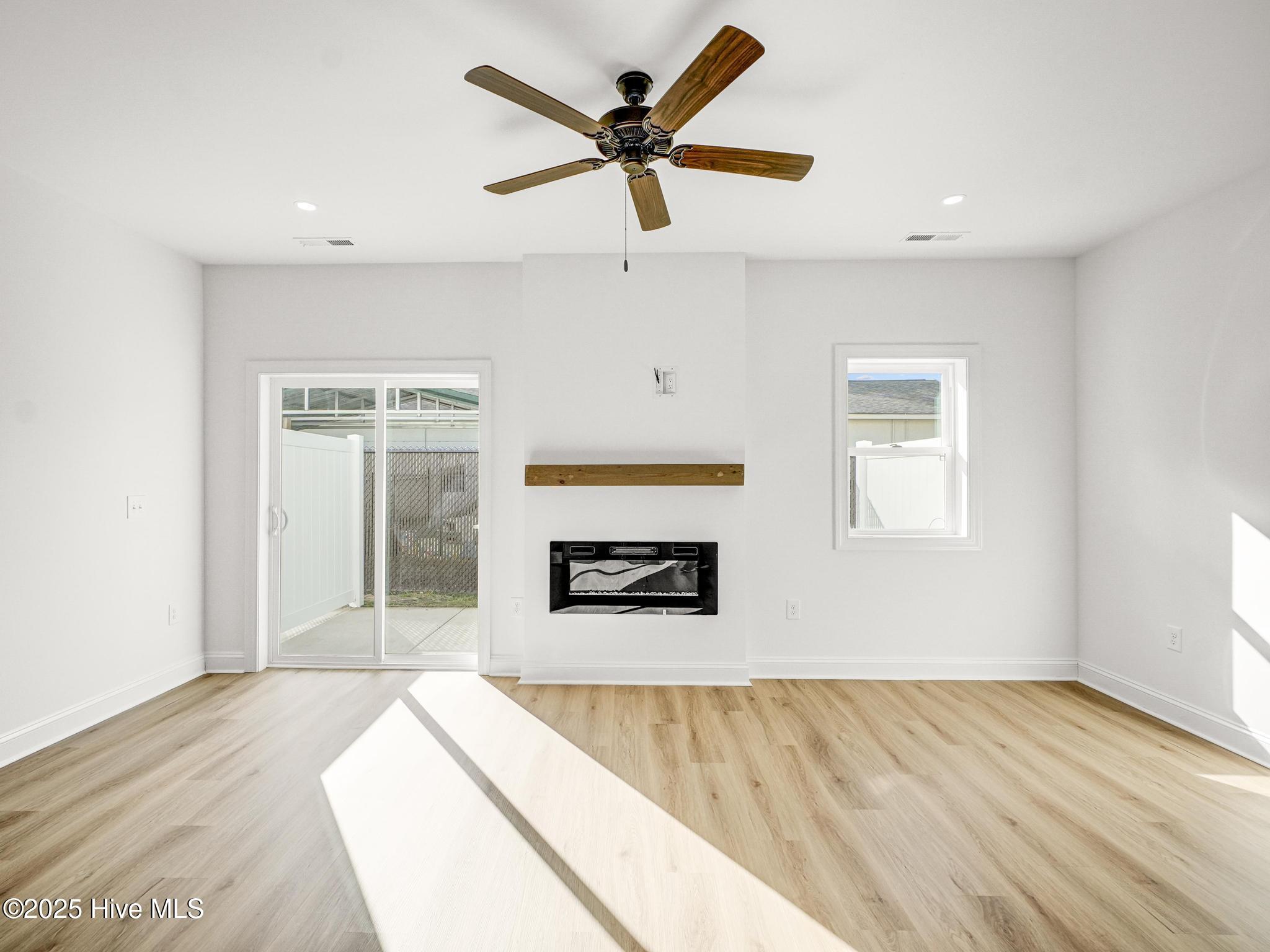251 Townhome Lane Property Photo 7