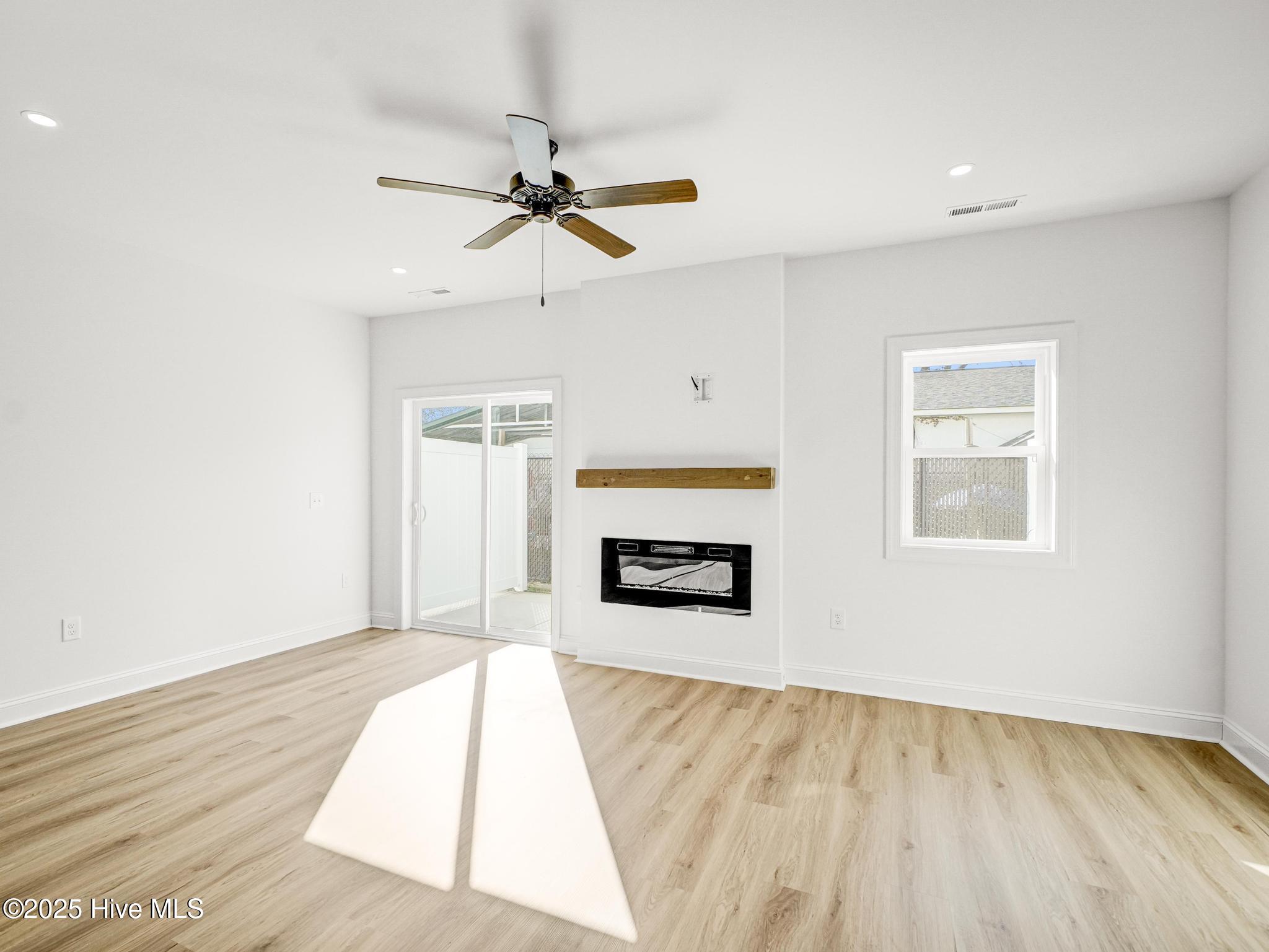 251 Townhome Lane Property Photo 8