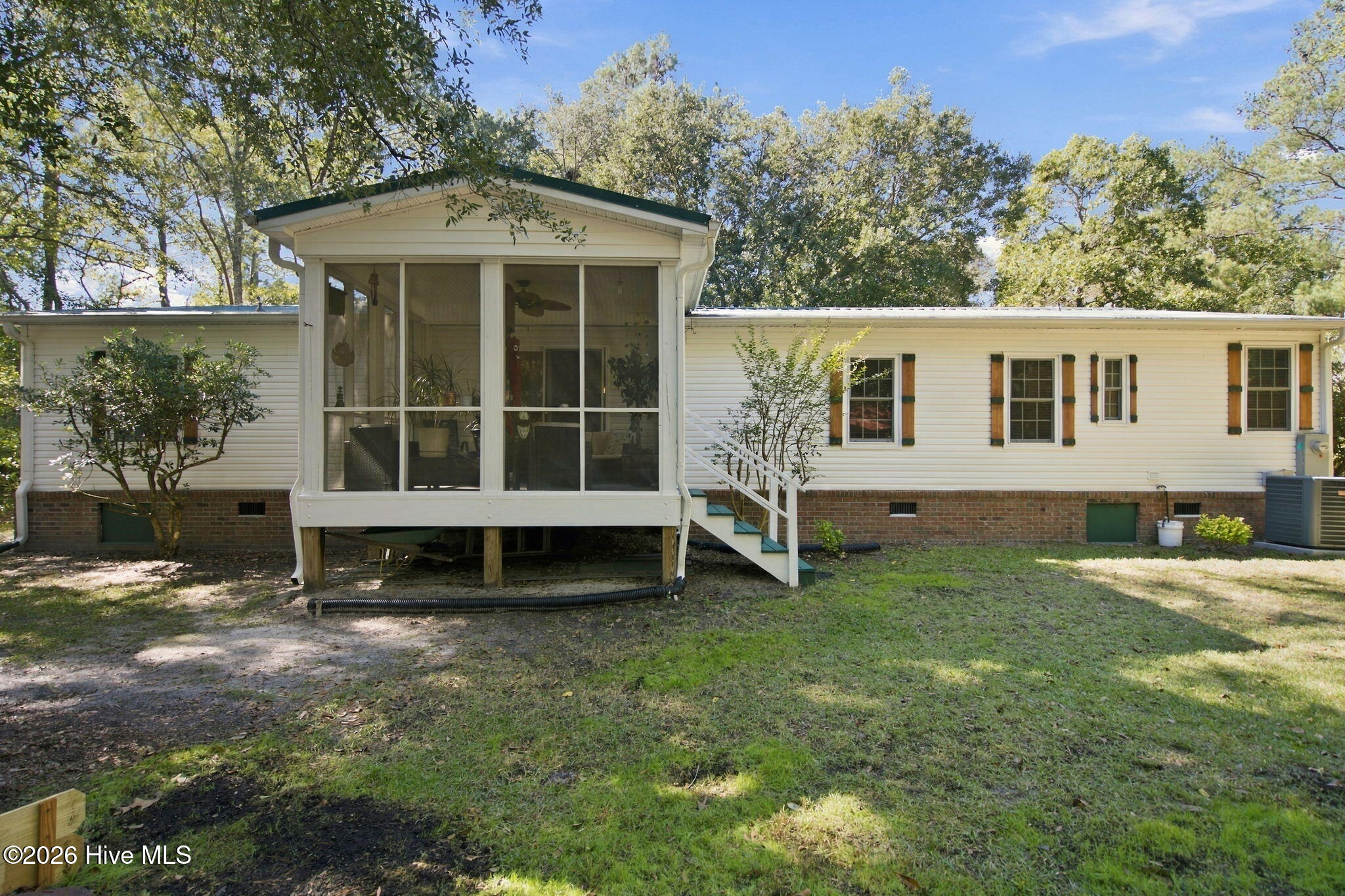 42 Warwick Court Property Photo 32