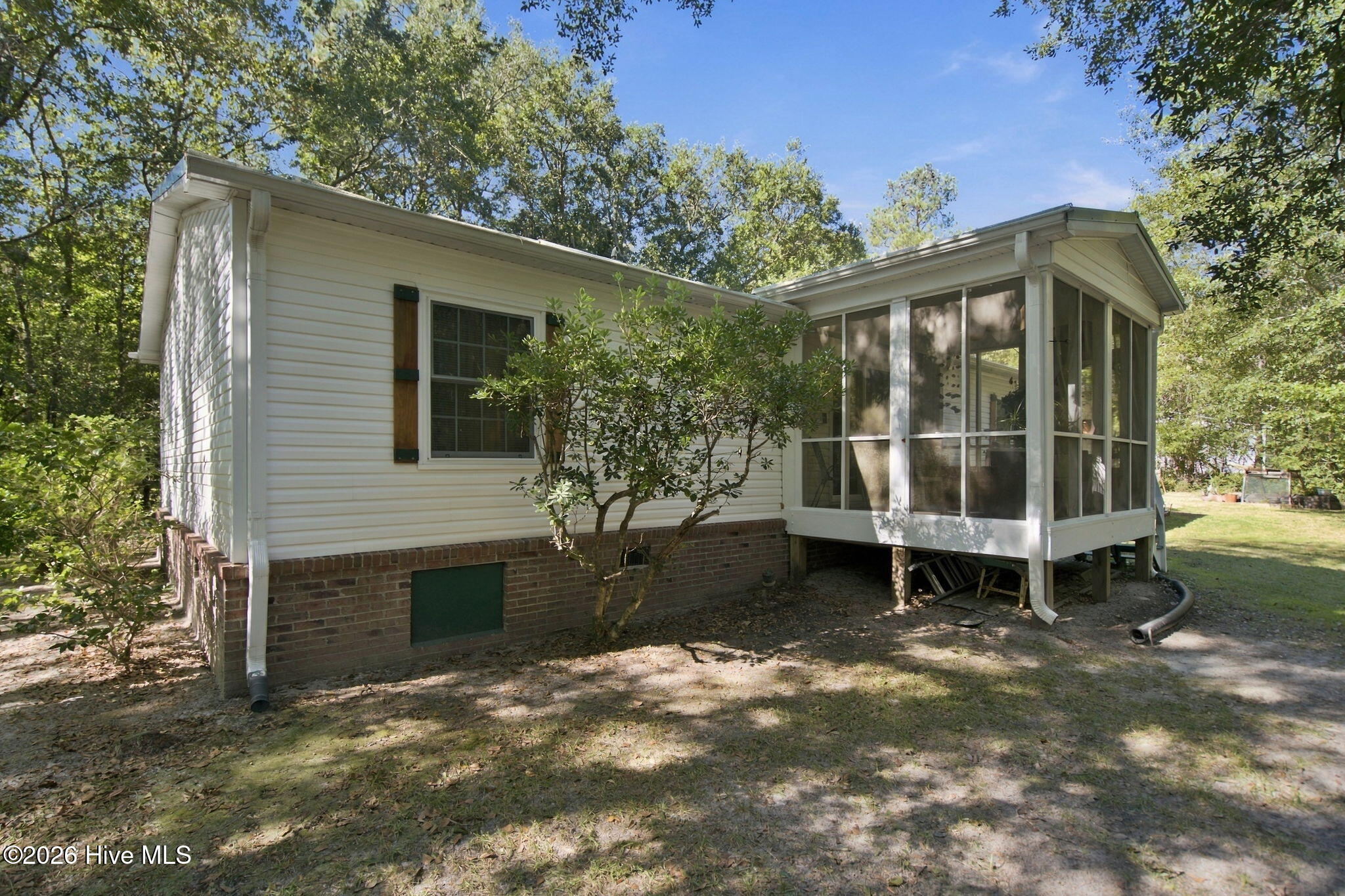 42 Warwick Court Property Photo 33