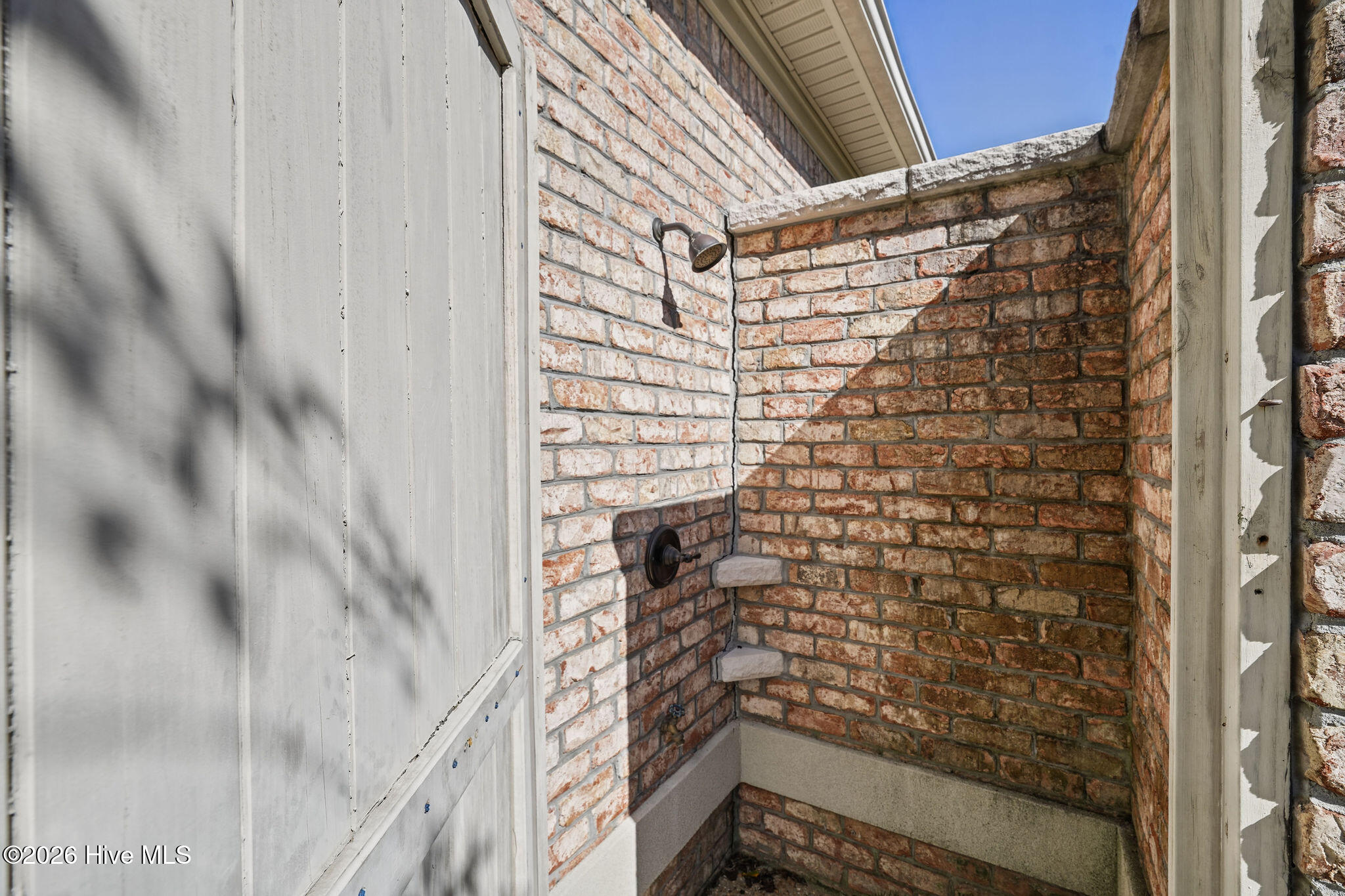 8232 Masonboro Pointe Ne Property Photo 5