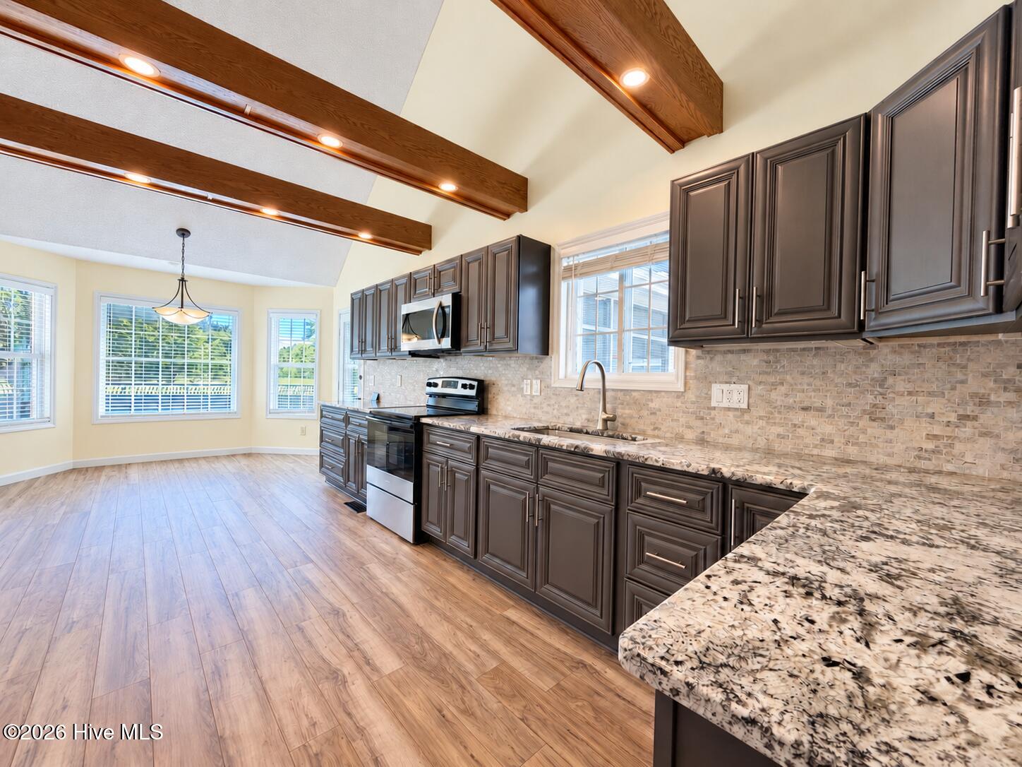 107 Bogey Court Property Photo 24