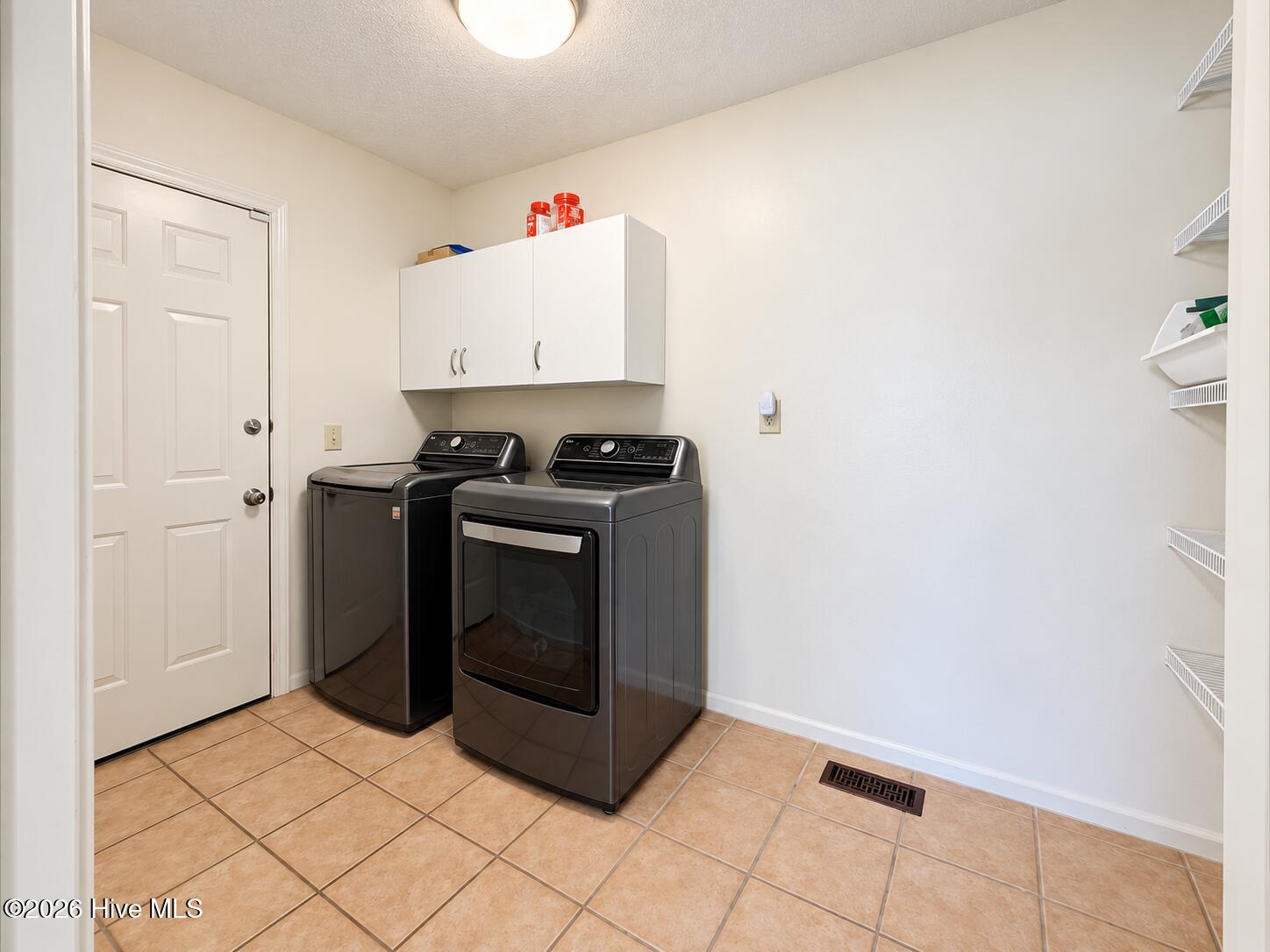 107 Bogey Court Property Photo 34