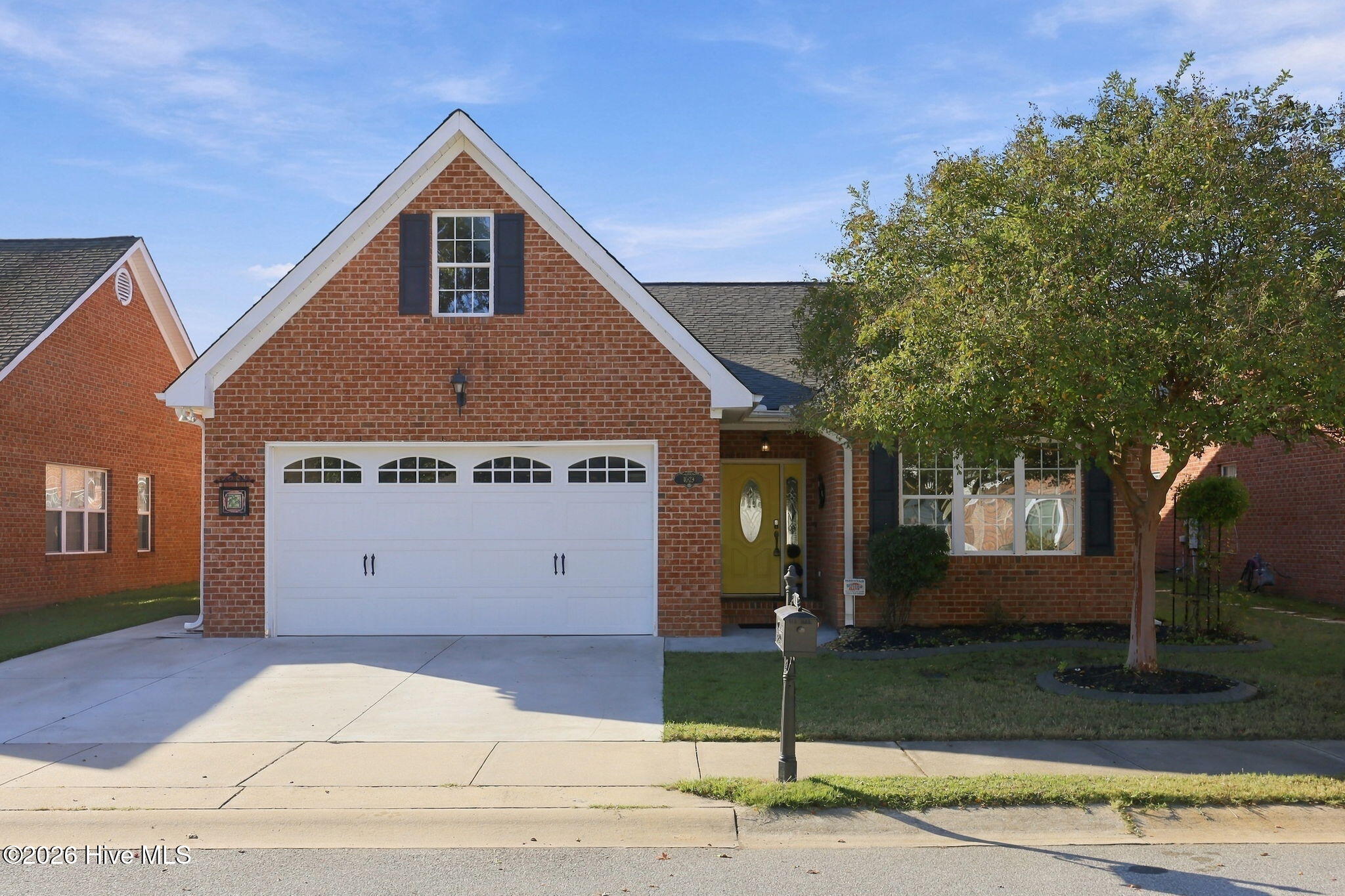 1029 Dearborn Court Property Photo 4