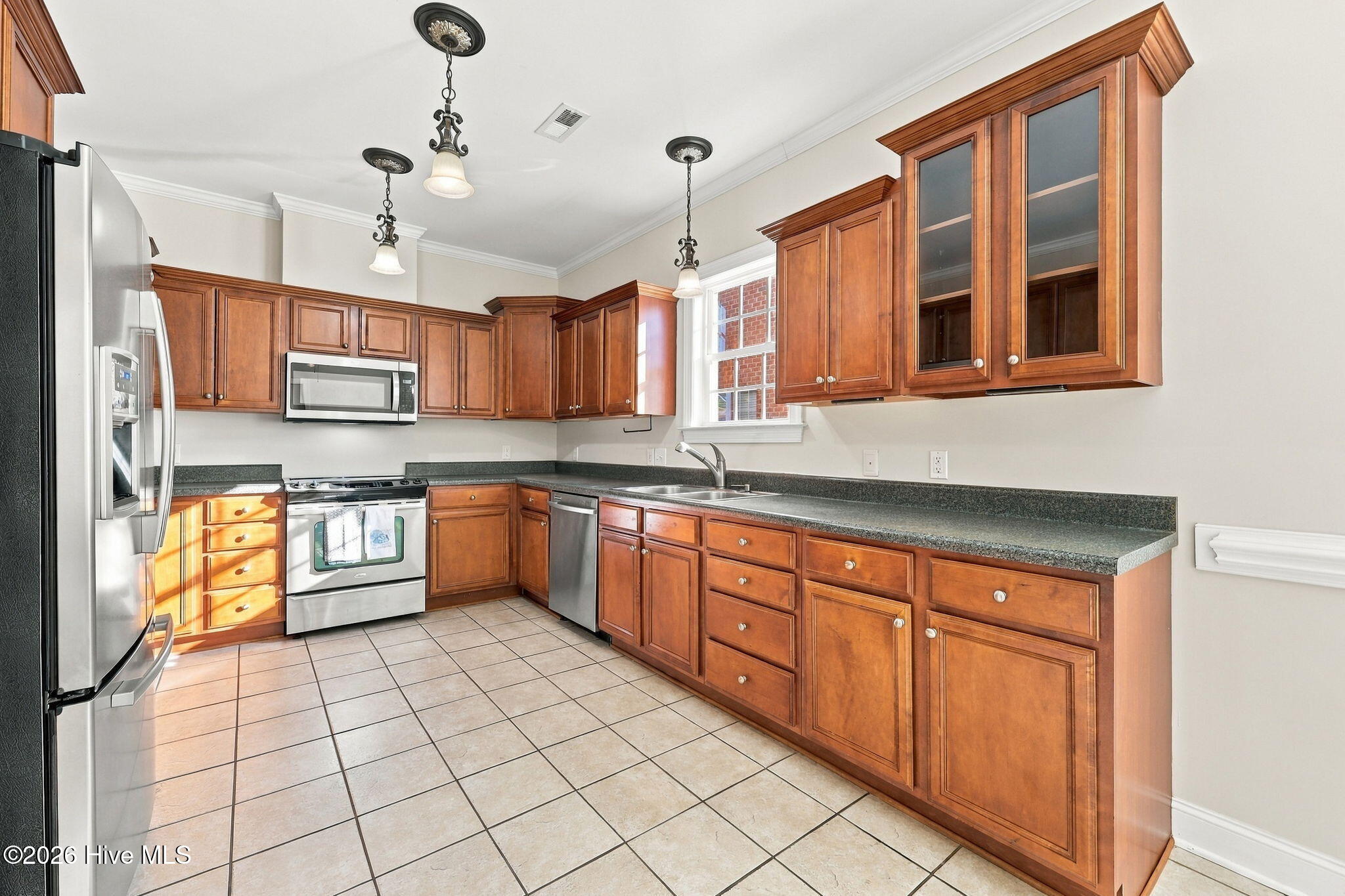 1029 Dearborn Court Property Photo 10