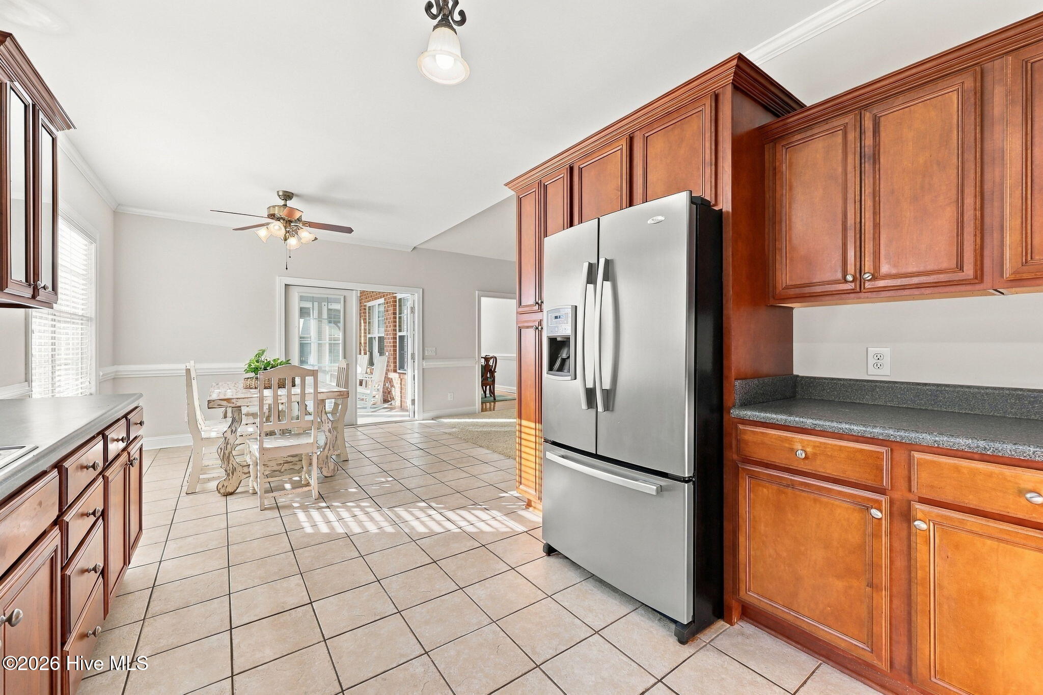 1029 Dearborn Court Property Photo 14
