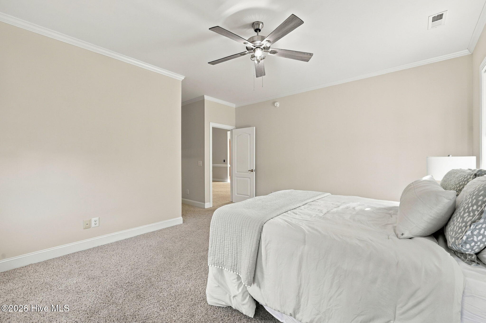 1029 Dearborn Court Property Photo 18