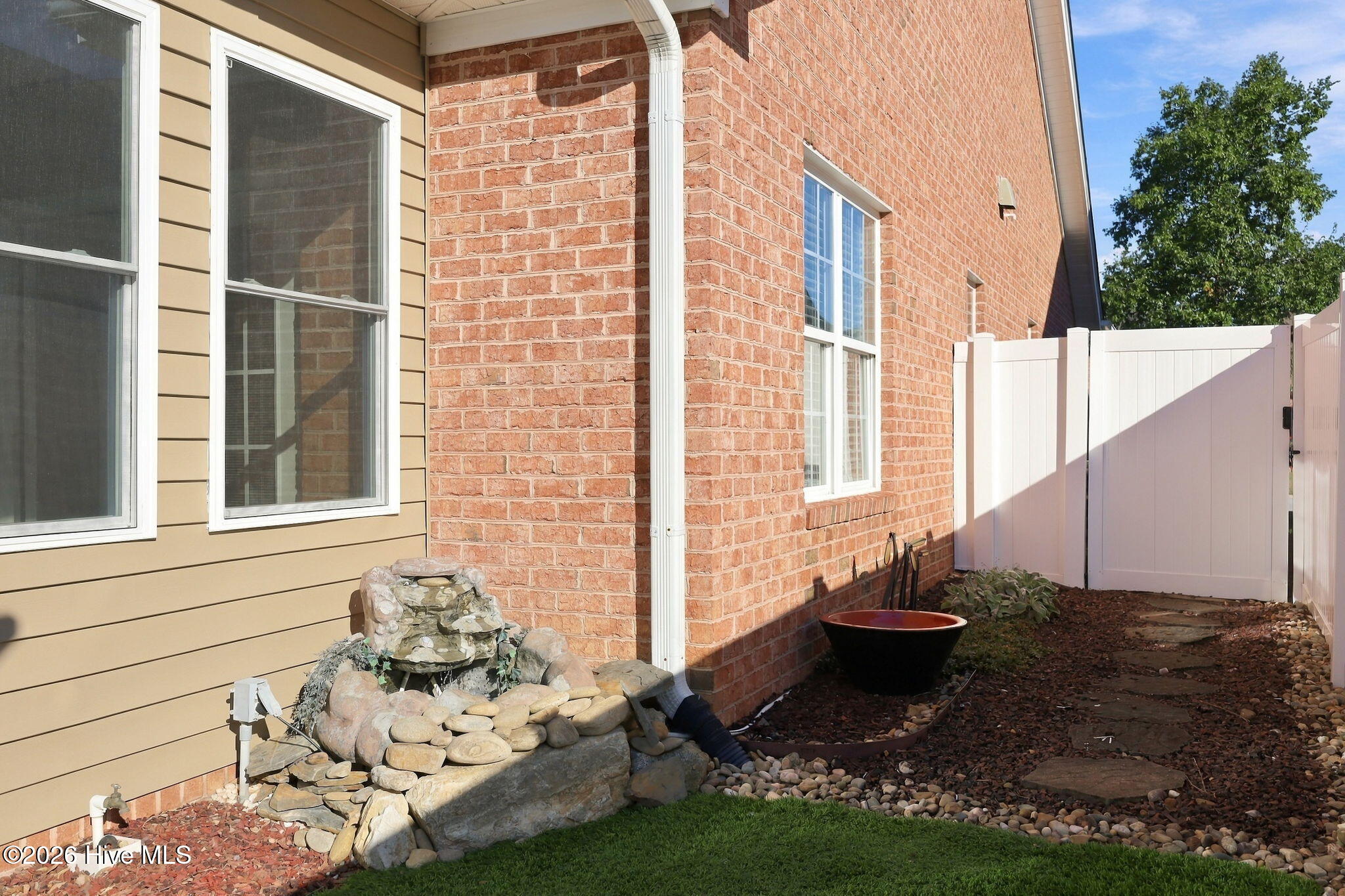 1029 Dearborn Court Property Photo 37