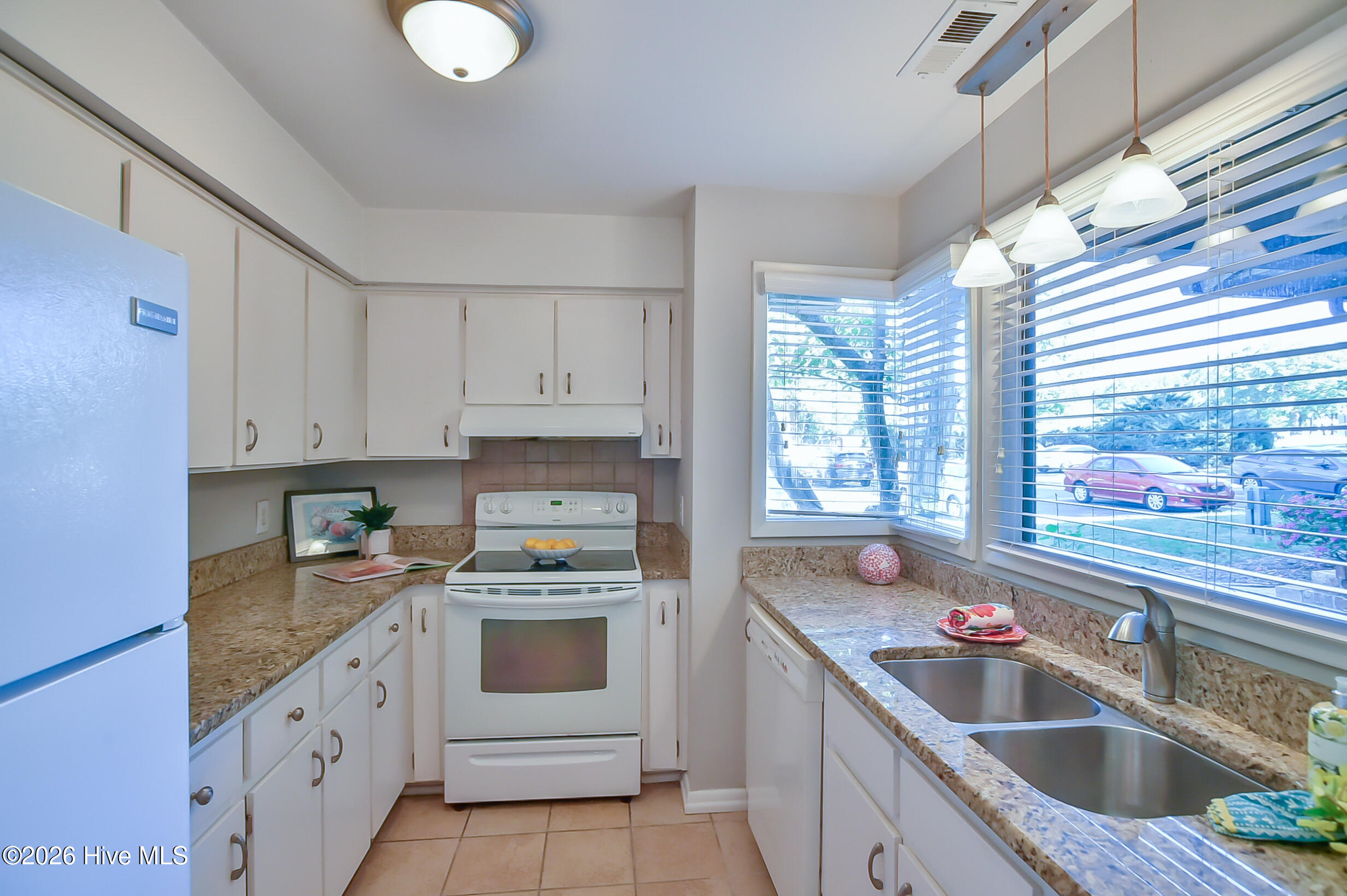 1705 Oak Tree Drive Property Photo 13