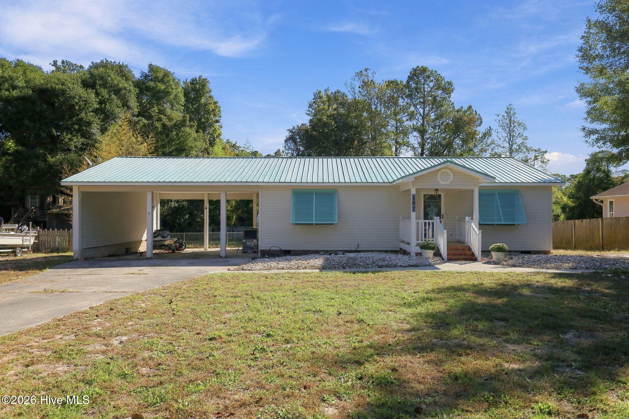 182 Fox Drive Property Photo 1