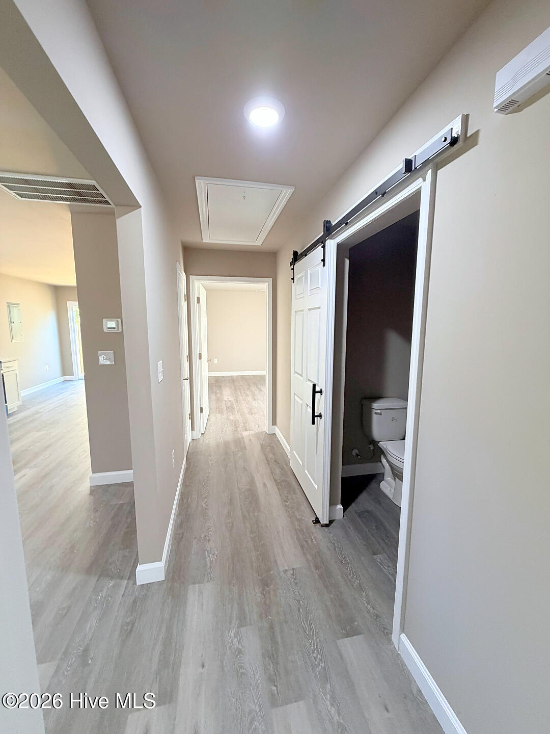 933 Hickman Road Property Photo 10